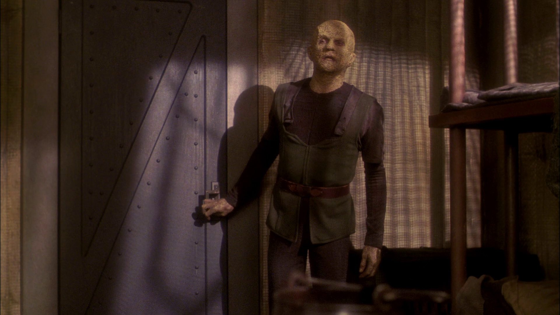 extant_StarTrek_ENT_1x21-Detained_1305.jpg