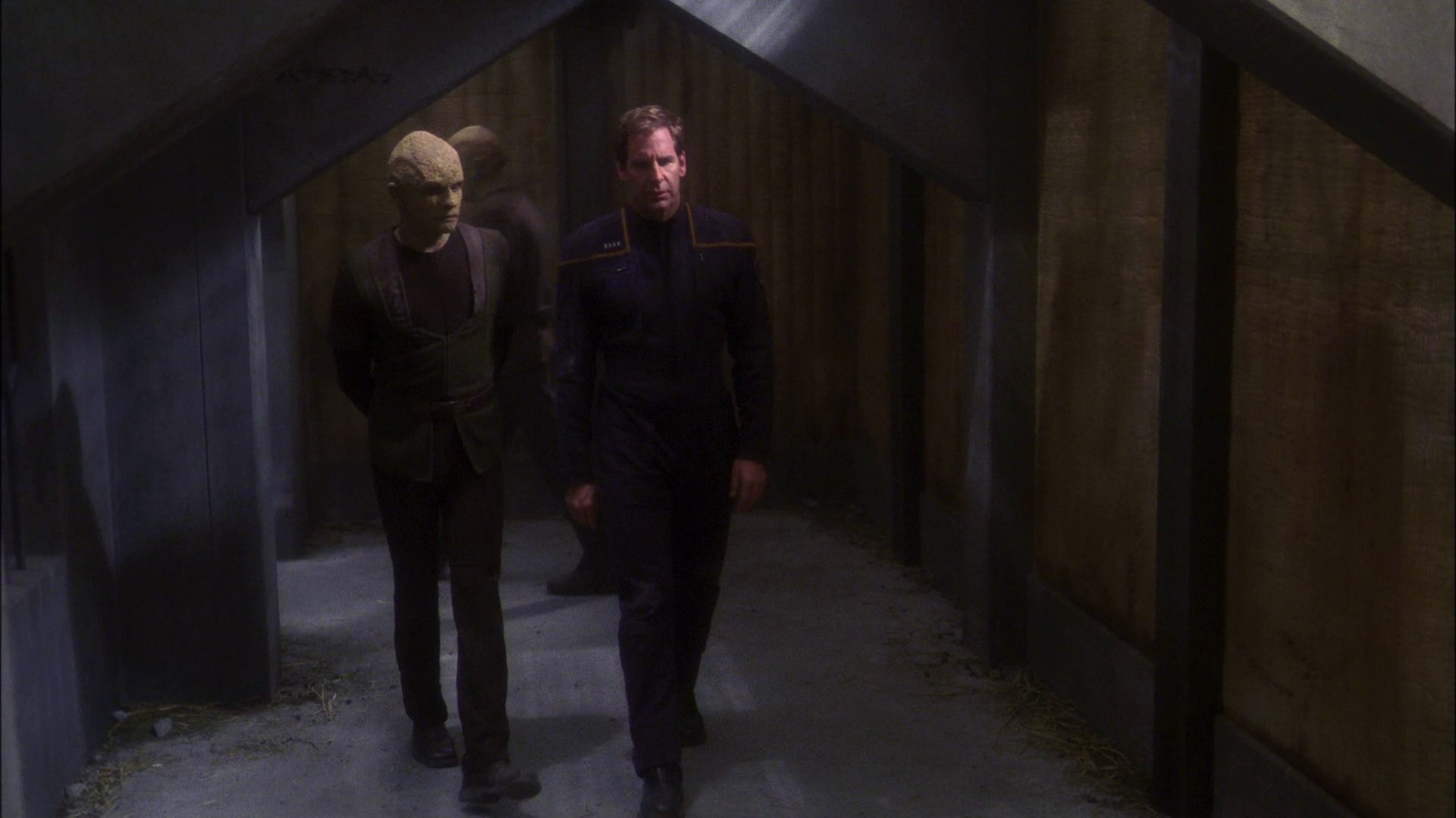 extant_StarTrek_ENT_1x21-Detained_2104.jpg
