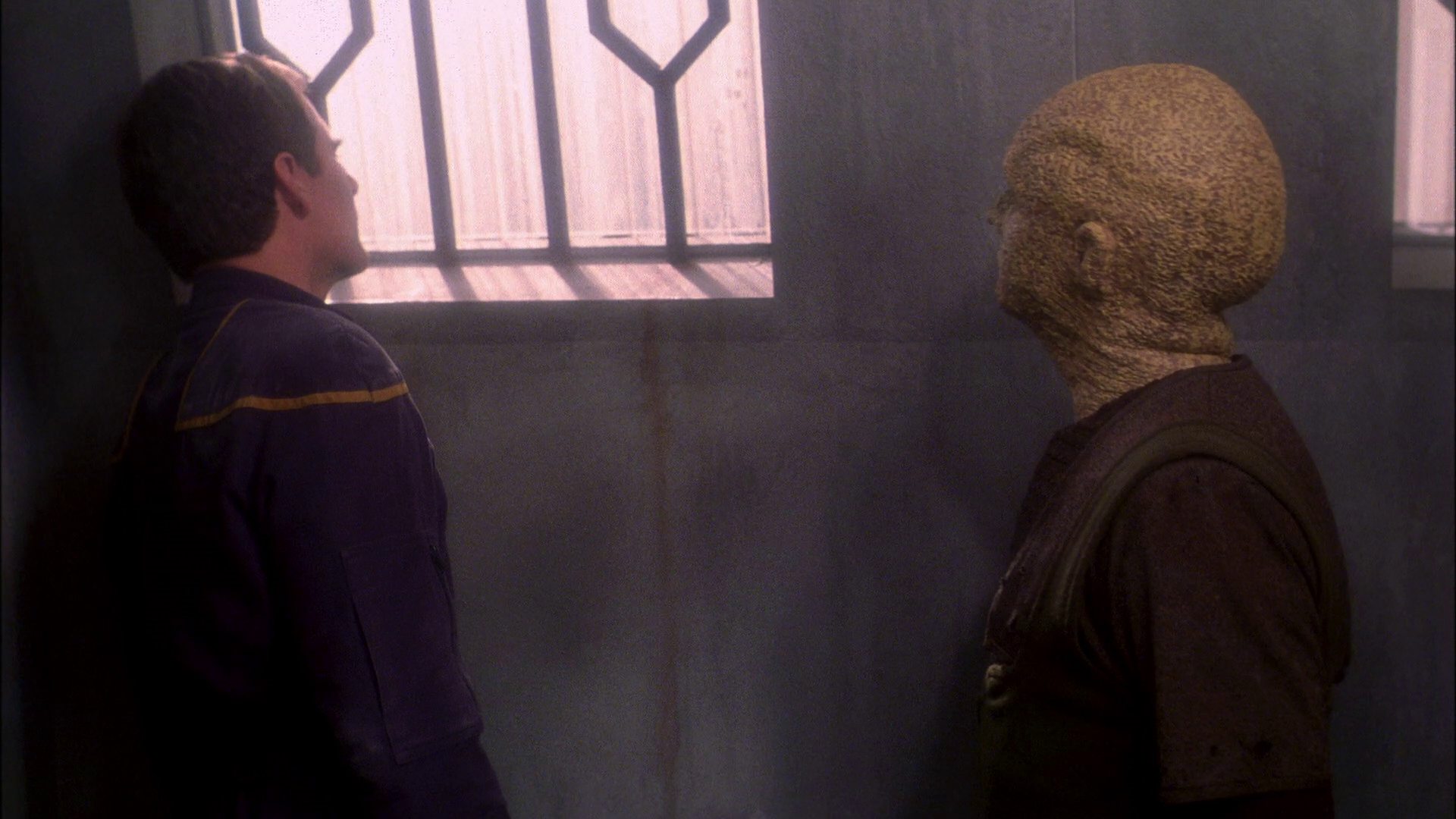 extant_StarTrek_ENT_1x21-Detained_2201.jpg