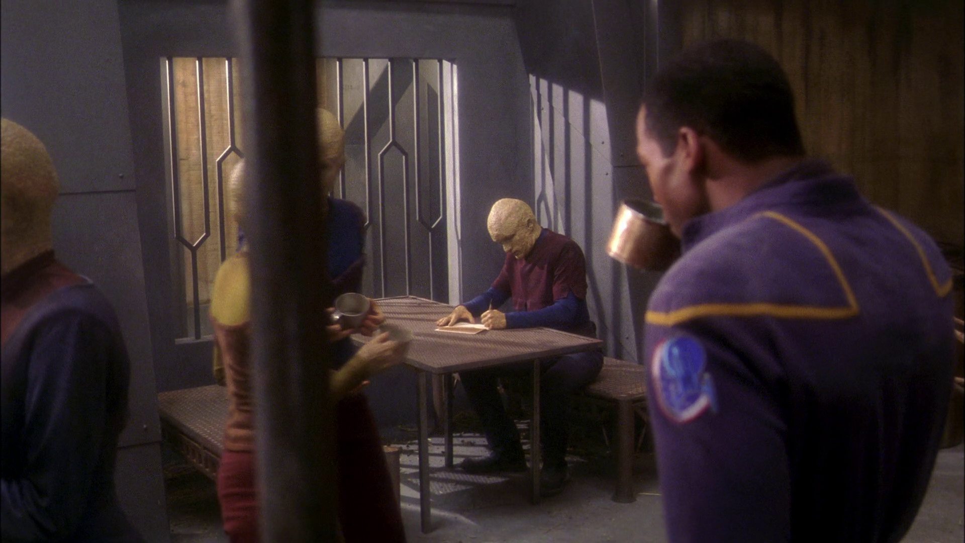 extant_StarTrek_ENT_1x21-Detained_2286.jpg