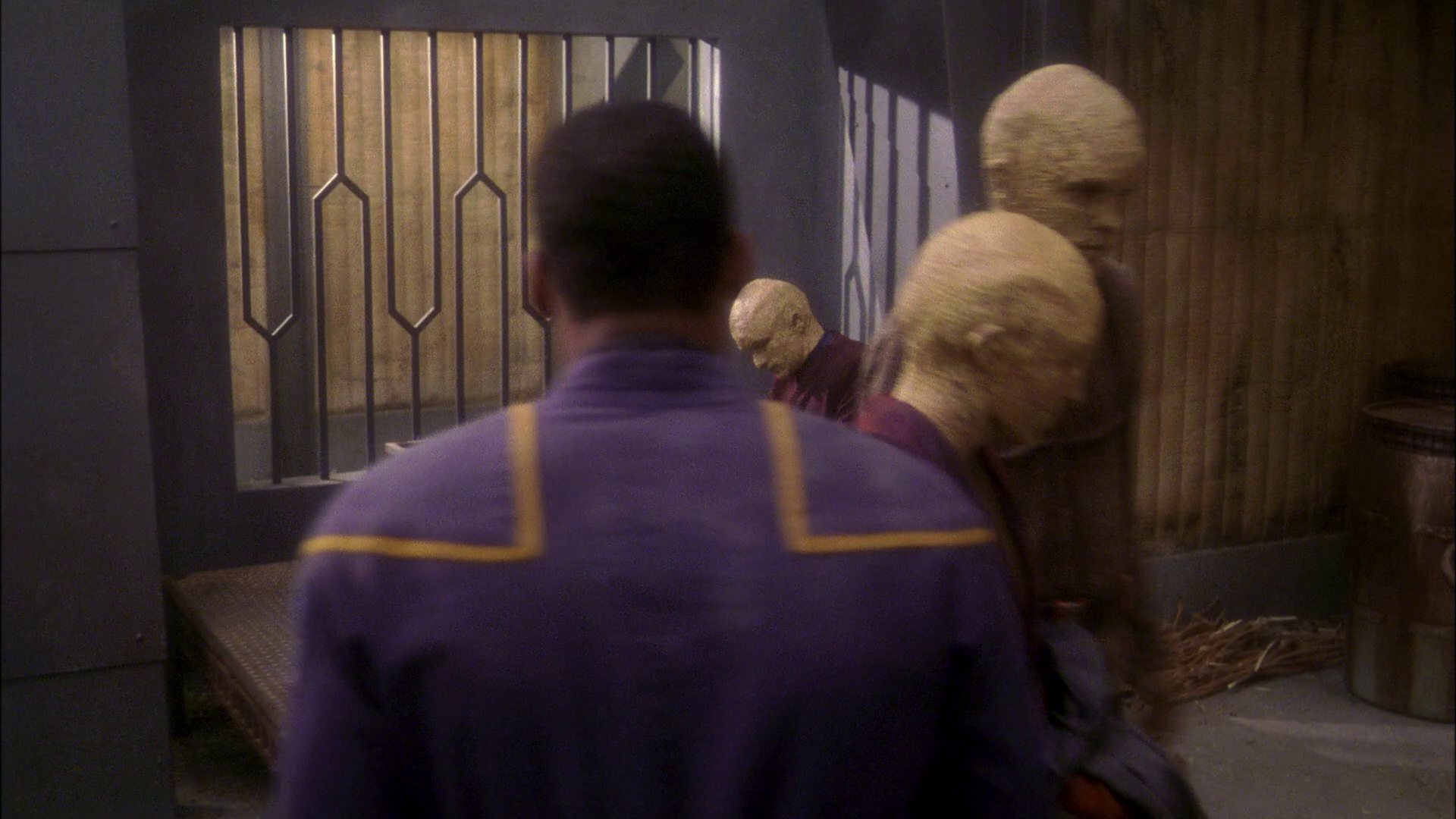 extant_StarTrek_ENT_1x21-Detained_2293.jpg