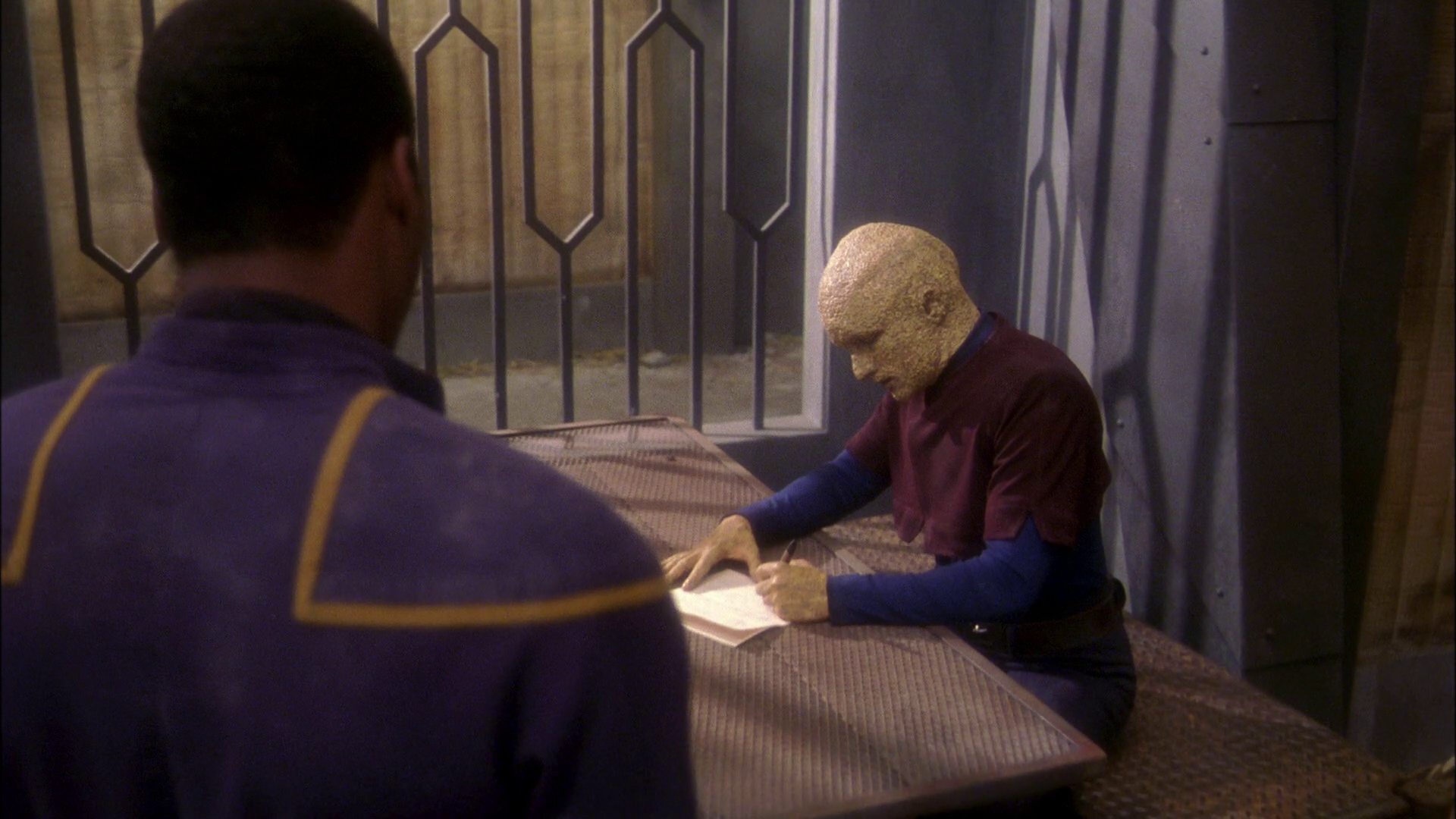 extant_StarTrek_ENT_1x21-Detained_2296.jpg