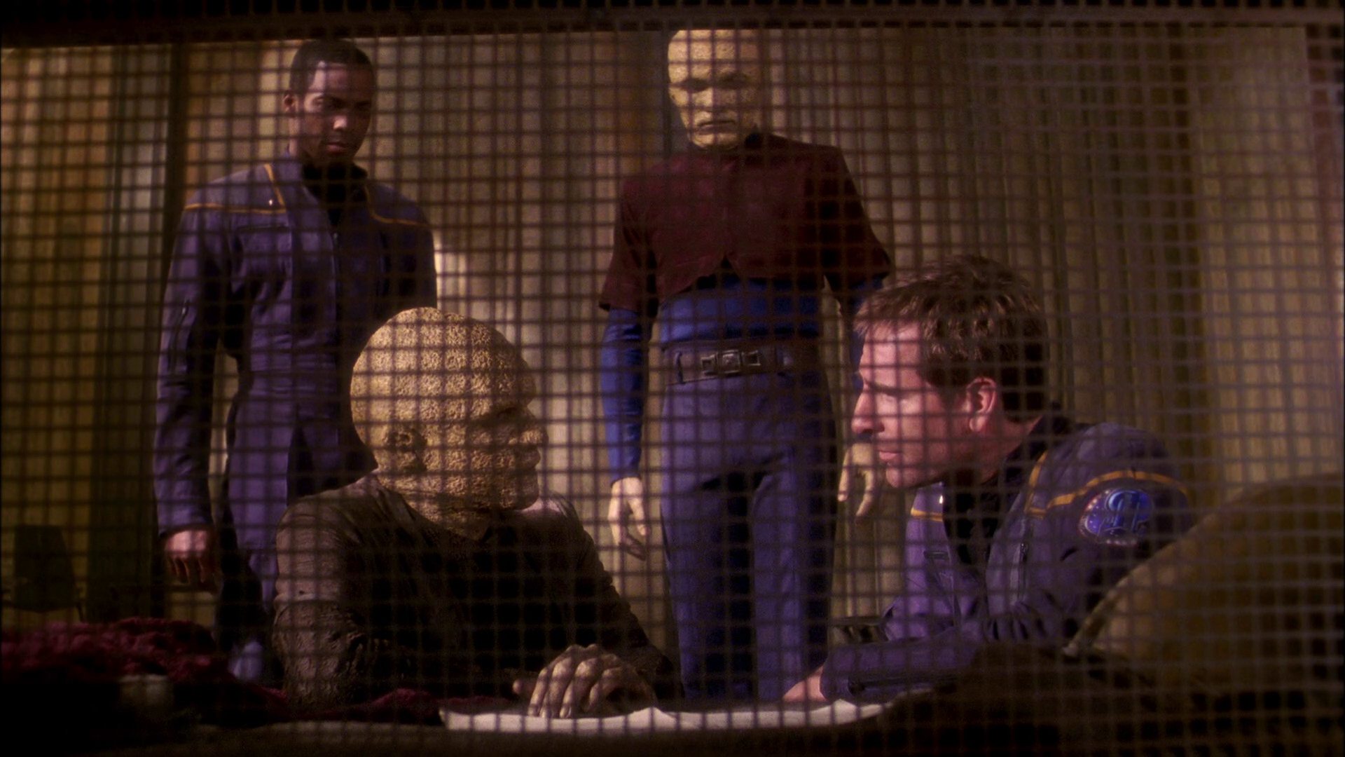 extant_StarTrek_ENT_1x21-Detained_2521.jpg