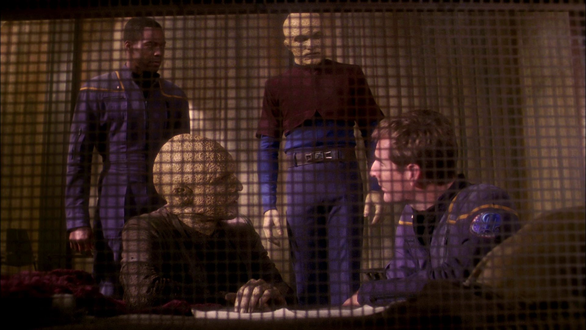 extant_StarTrek_ENT_1x21-Detained_2523.jpg