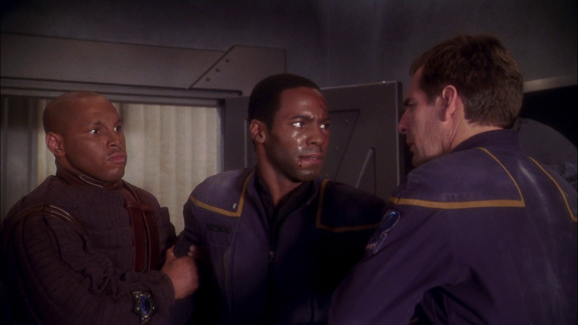 extant_StarTrek_ENT_1x21-Detained_2699.jpg