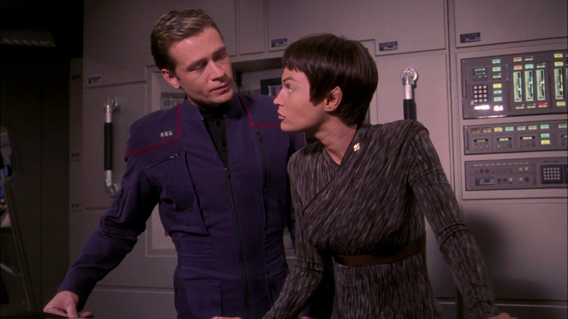 extant_StarTrek_ENT_1x21-Detained_2753.jpg