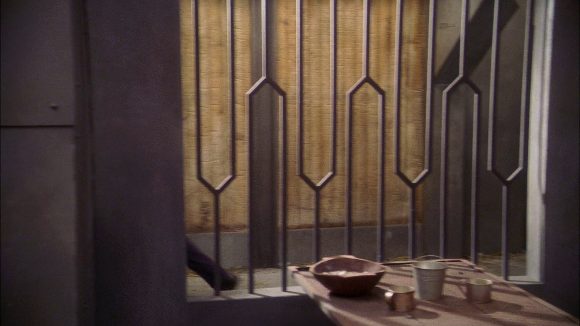 extant_StarTrek_ENT_1x21-Detained_2819.jpg