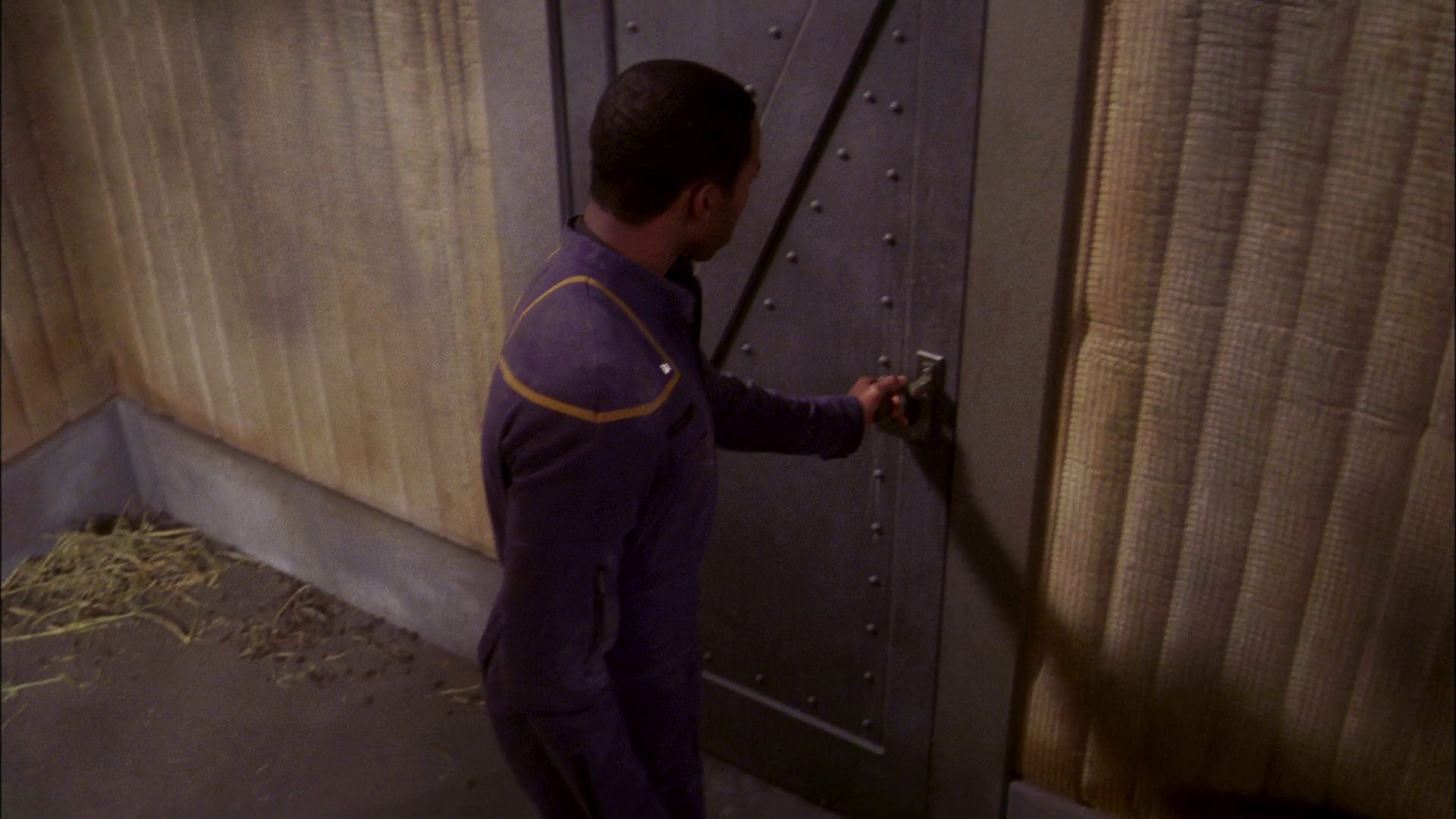 extant_StarTrek_ENT_1x21-Detained_3047.jpg