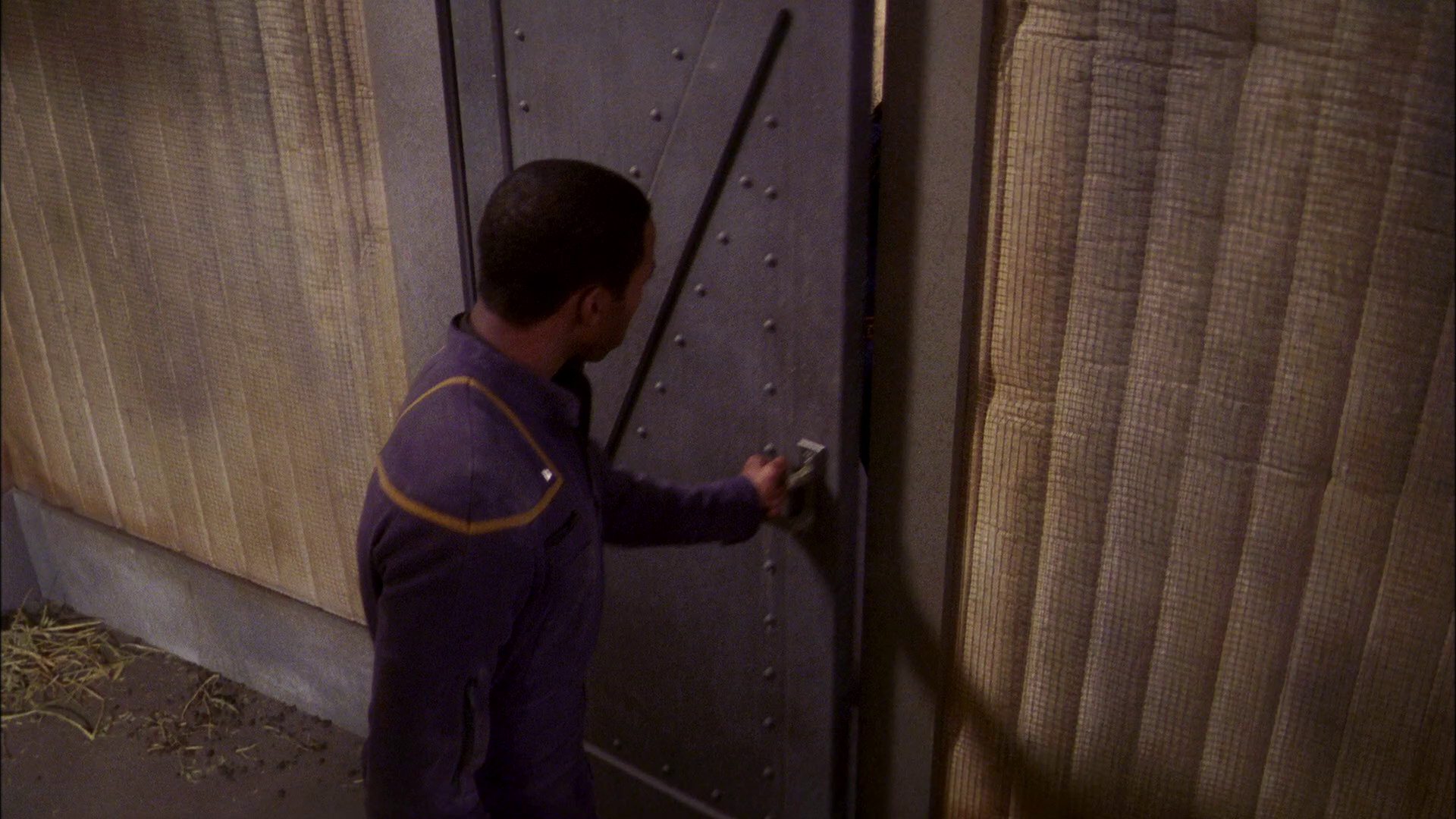 extant_StarTrek_ENT_1x21-Detained_3048.jpg