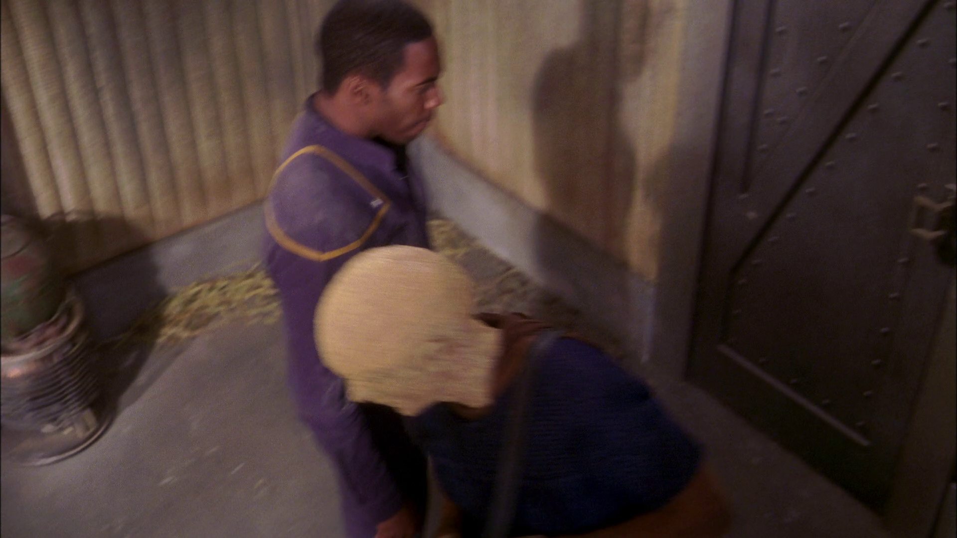 extant_StarTrek_ENT_1x21-Detained_3089.jpg