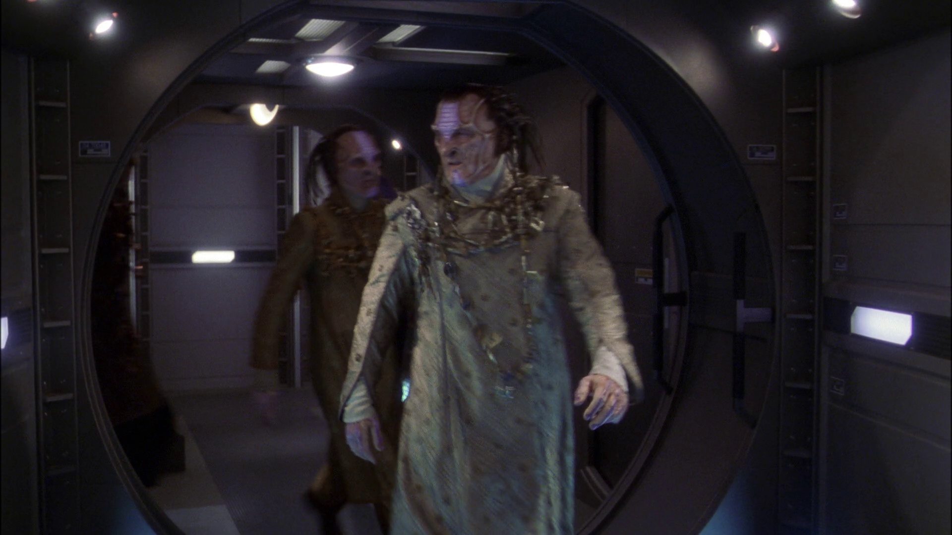 extant_StarTrek_ENT_1x22-VoxSola_0020.jpg