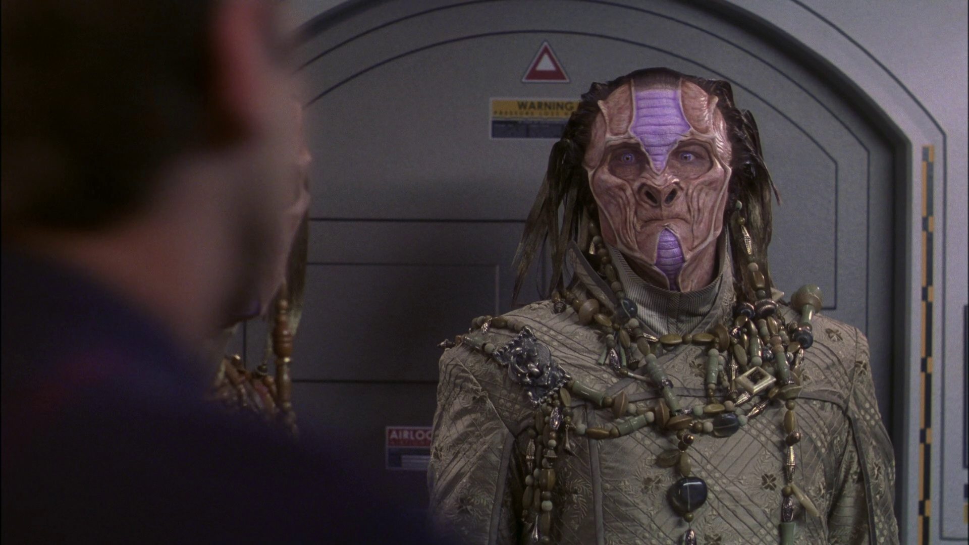 extant_StarTrek_ENT_1x22-VoxSola_0100.jpg