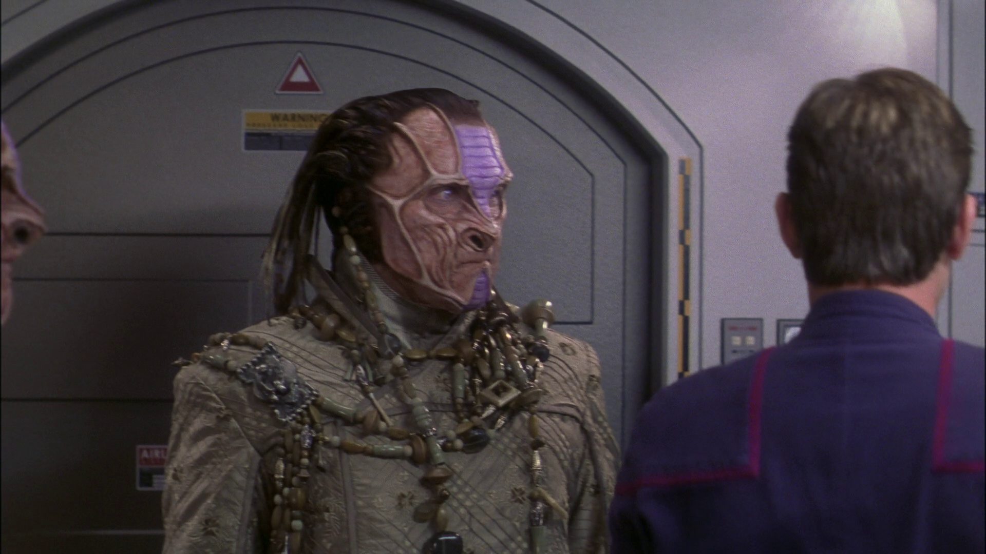 extant_StarTrek_ENT_1x22-VoxSola_0102.jpg