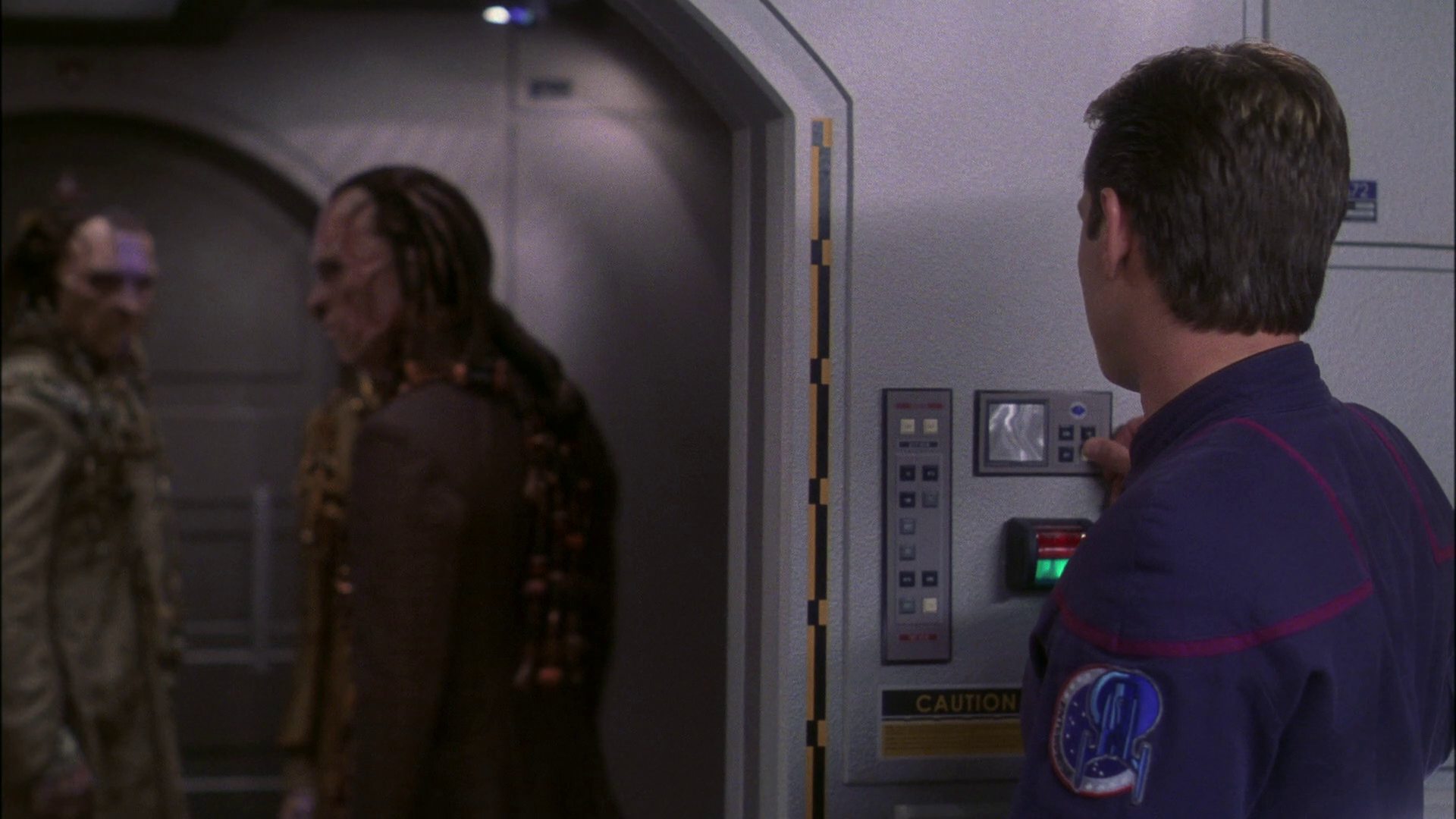 extant_StarTrek_ENT_1x22-VoxSola_0112.jpg