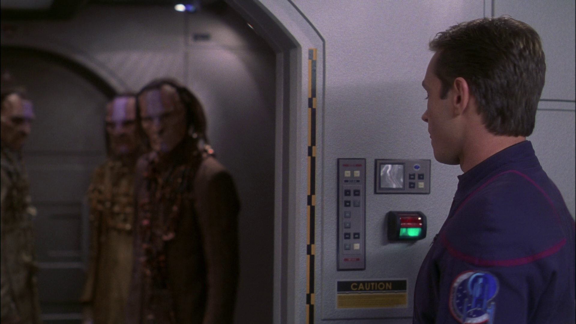 extant_StarTrek_ENT_1x22-VoxSola_0113.jpg