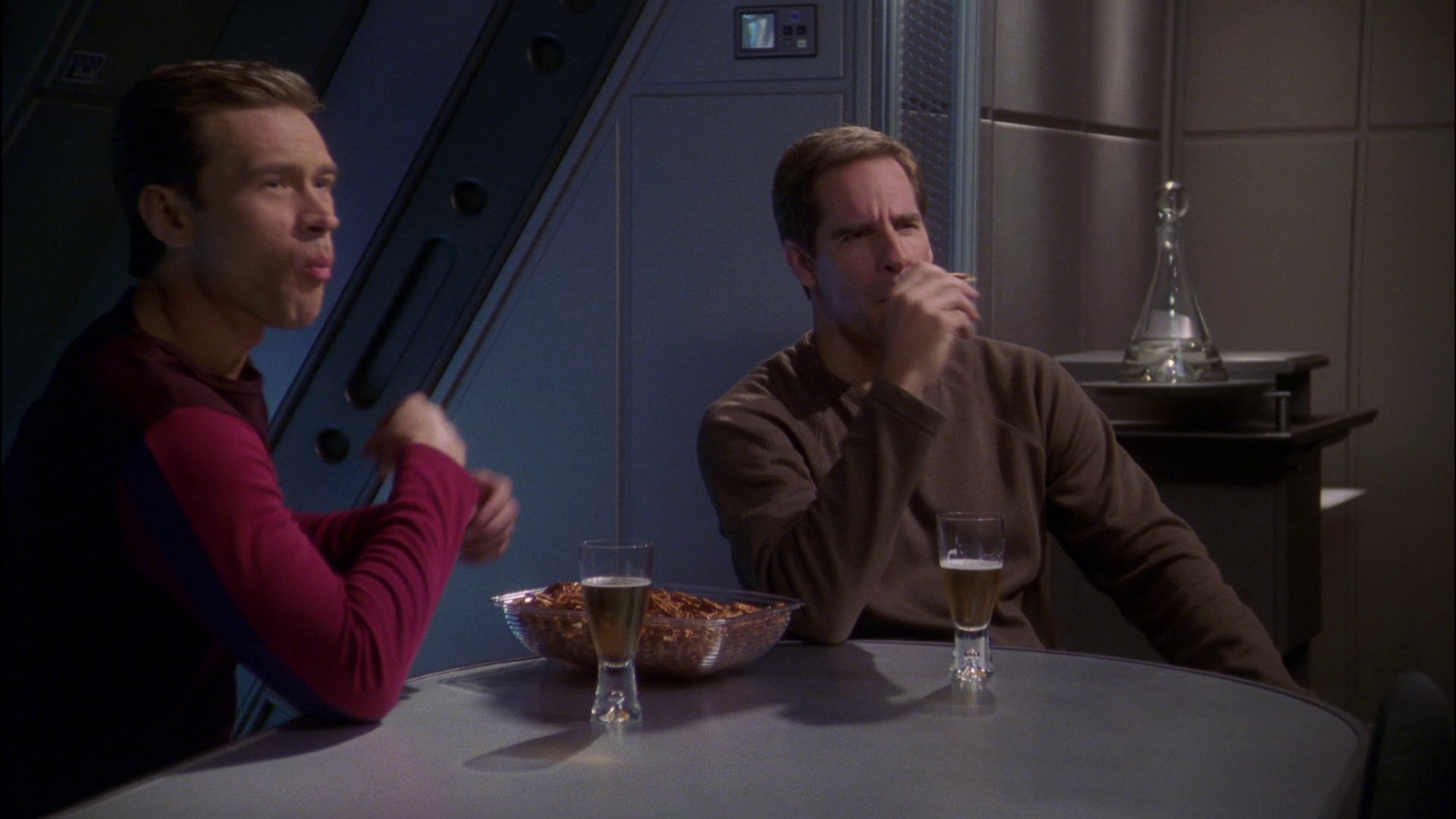 extant_StarTrek_ENT_1x22-VoxSola_0819.jpg