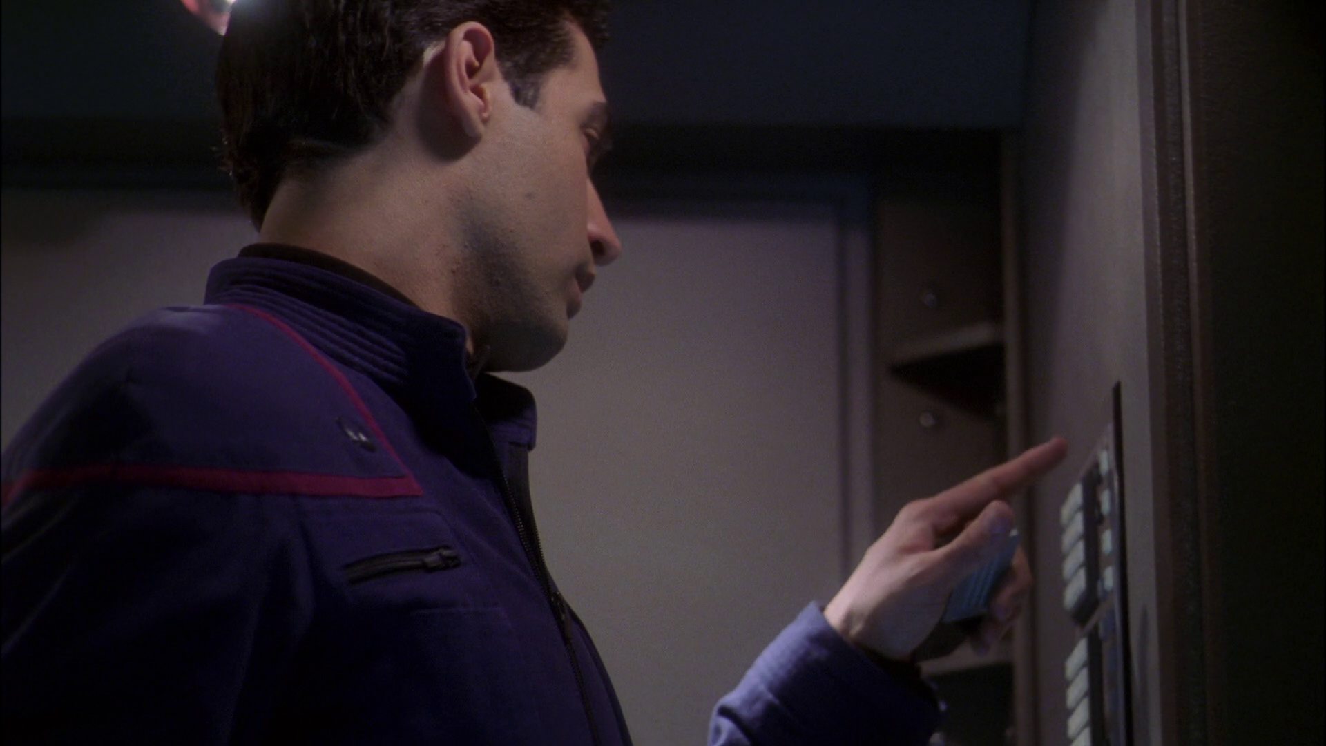 extant_StarTrek_ENT_1x22-VoxSola_0827.jpg