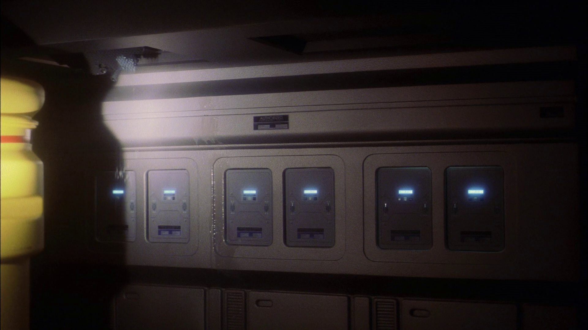 extant_StarTrek_ENT_1x22-VoxSola_0877.jpg