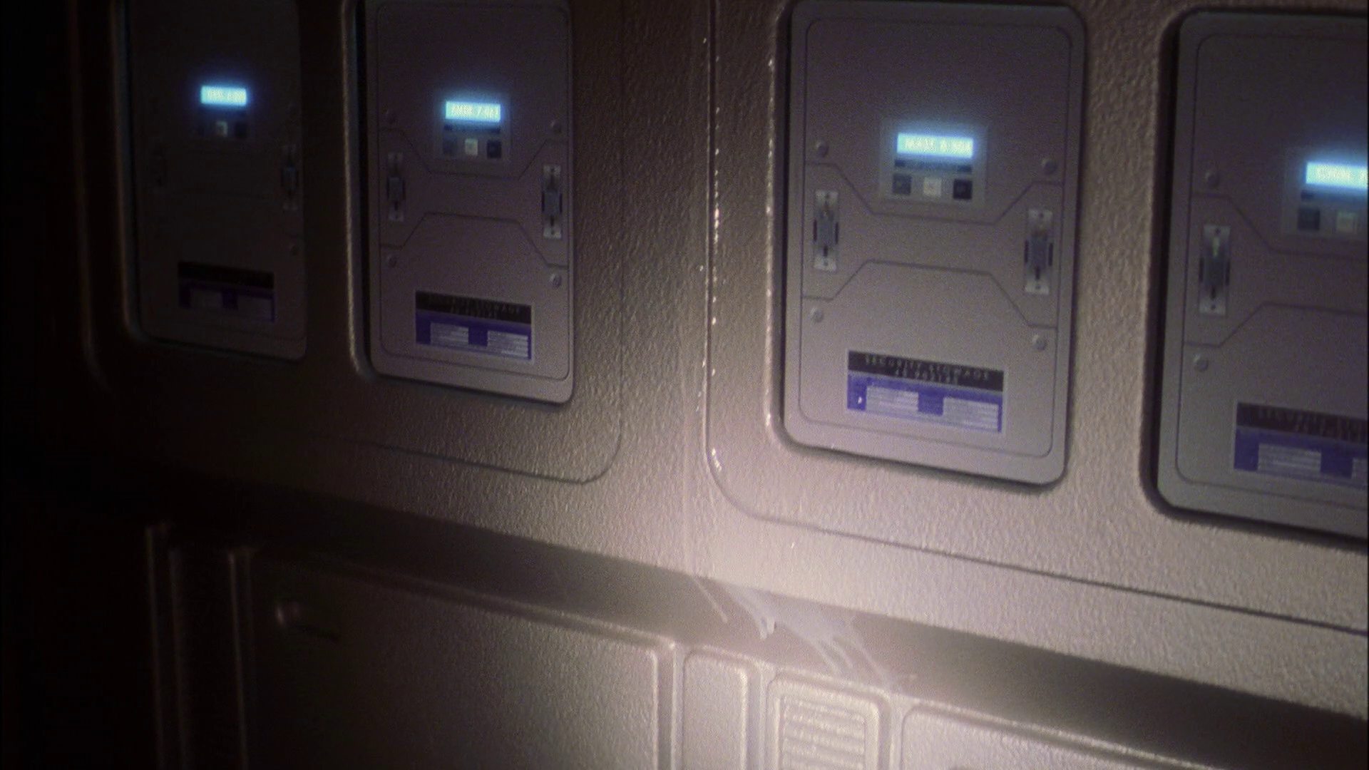 extant_StarTrek_ENT_1x22-VoxSola_0892.jpg