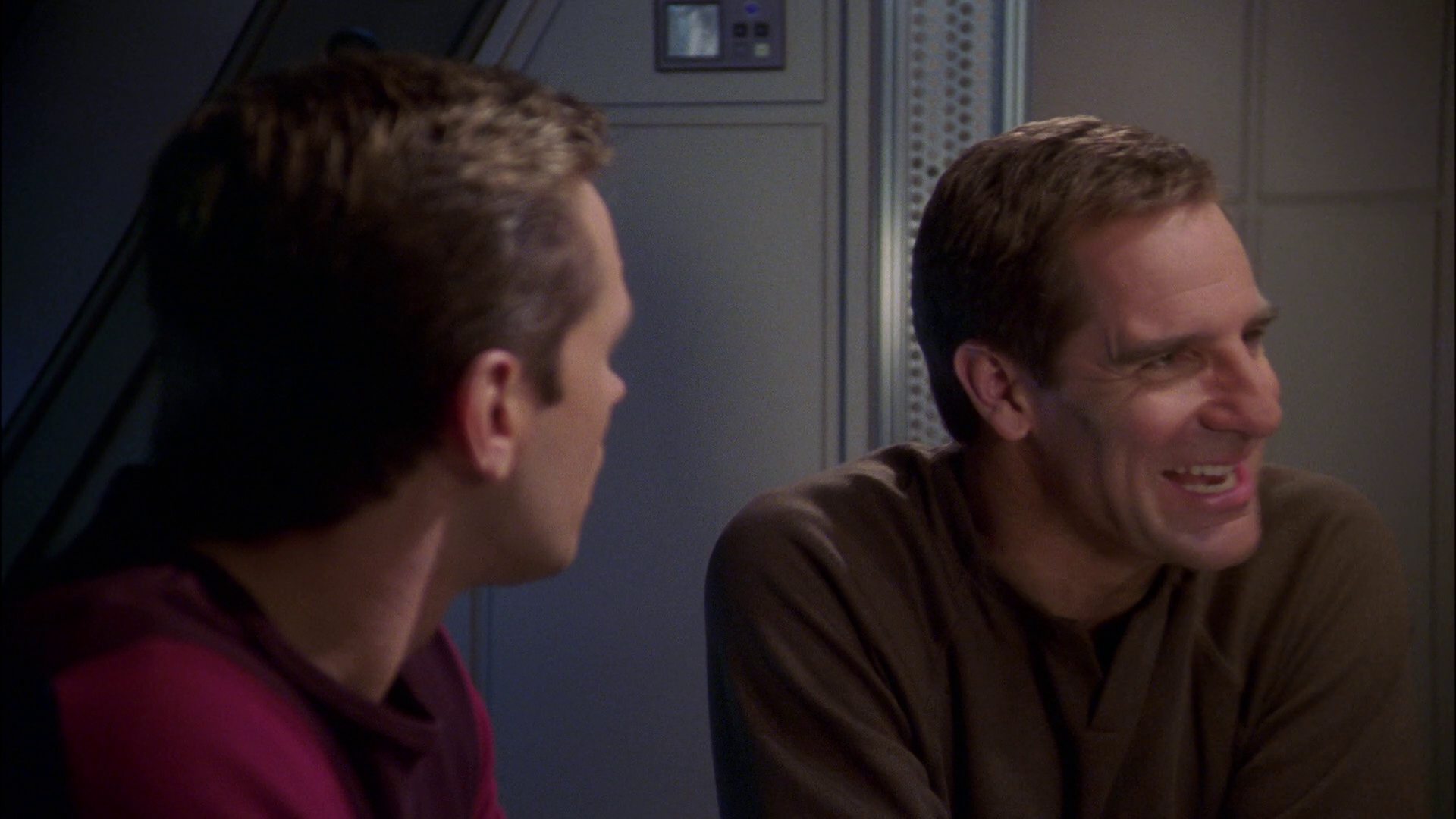 extant_StarTrek_ENT_1x22-VoxSola_1014.jpg