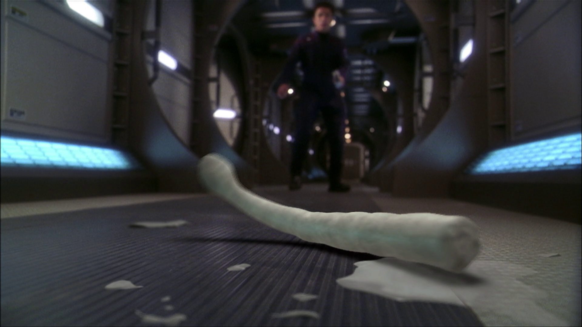 extant_StarTrek_ENT_1x22-VoxSola_1355.jpg