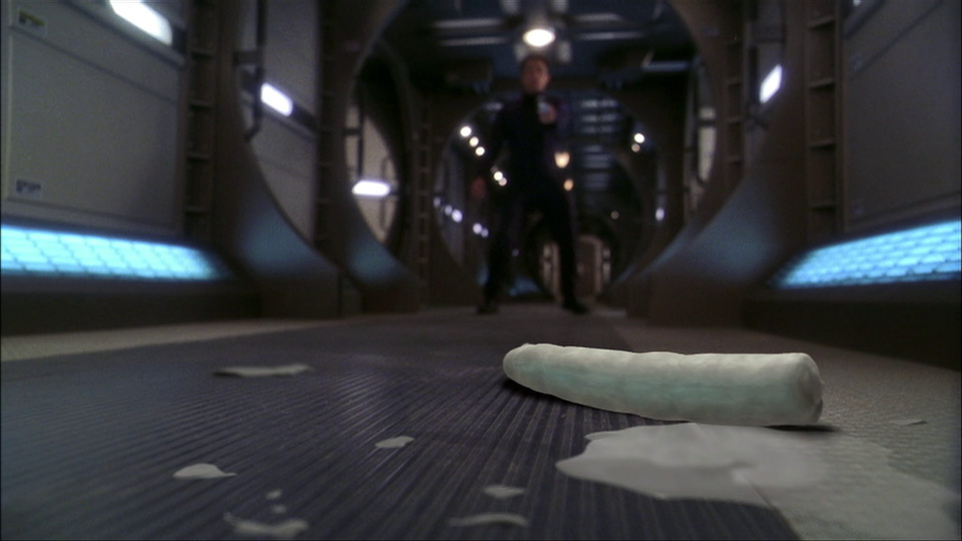 extant_StarTrek_ENT_1x22-VoxSola_1356.jpg