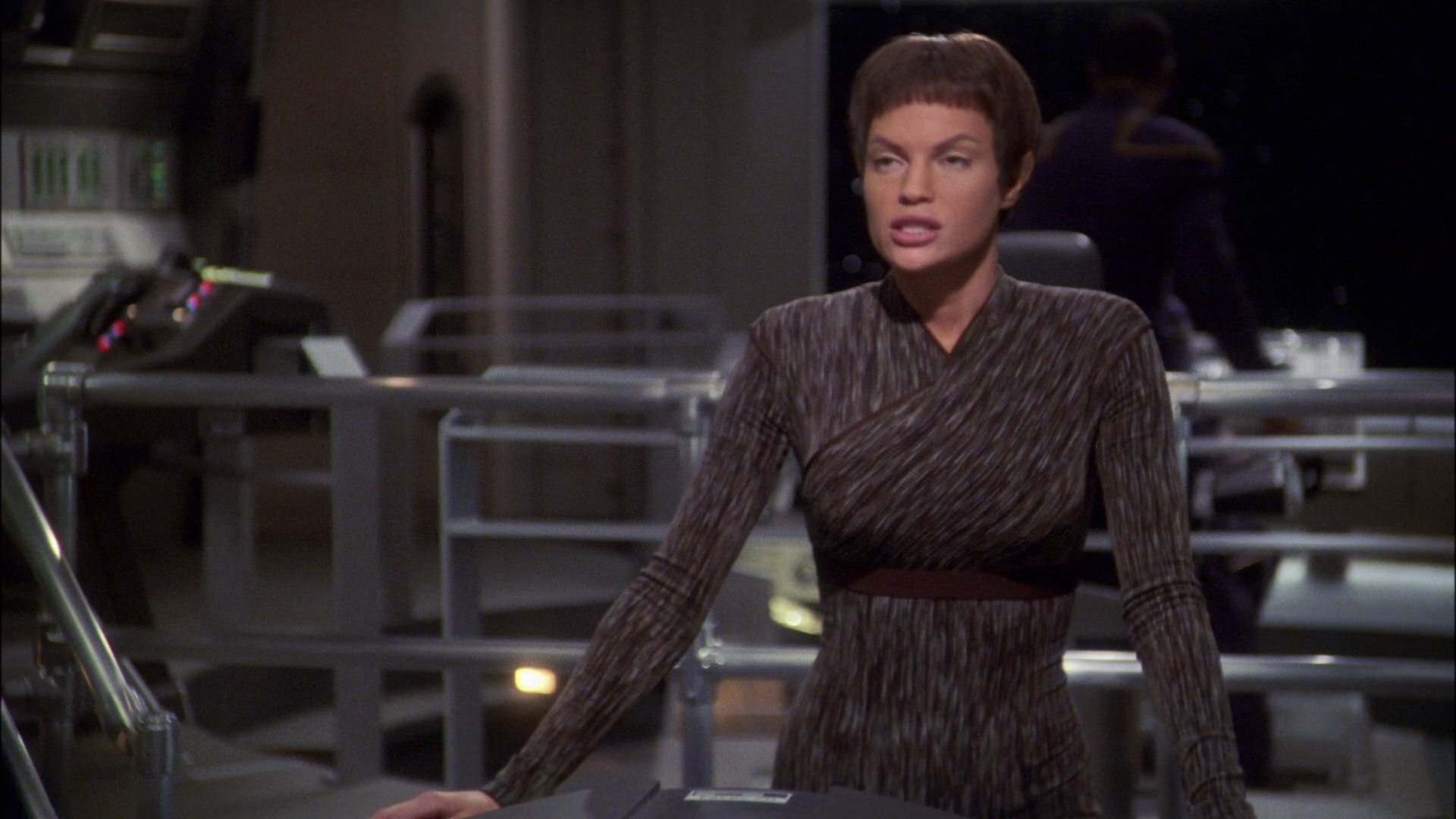 extant_StarTrek_ENT_1x22-VoxSola_1414.jpg