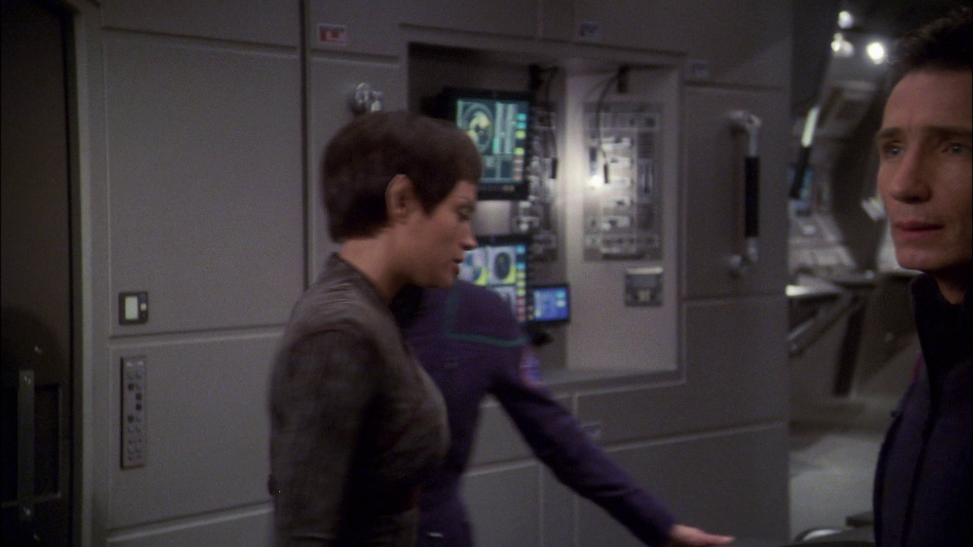 extant_StarTrek_ENT_1x22-VoxSola_1423.jpg