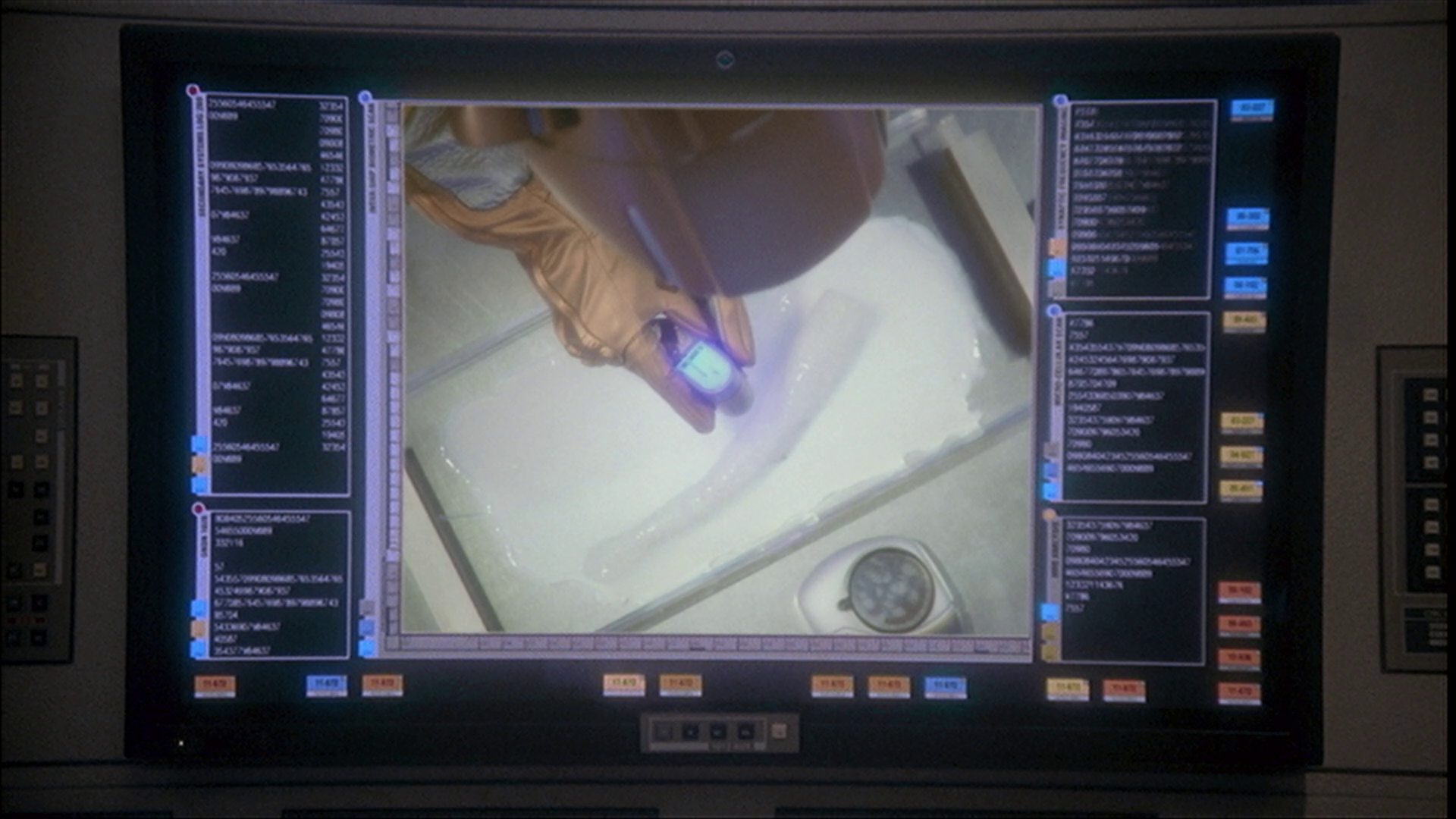 extant_StarTrek_ENT_1x22-VoxSola_1433.jpg