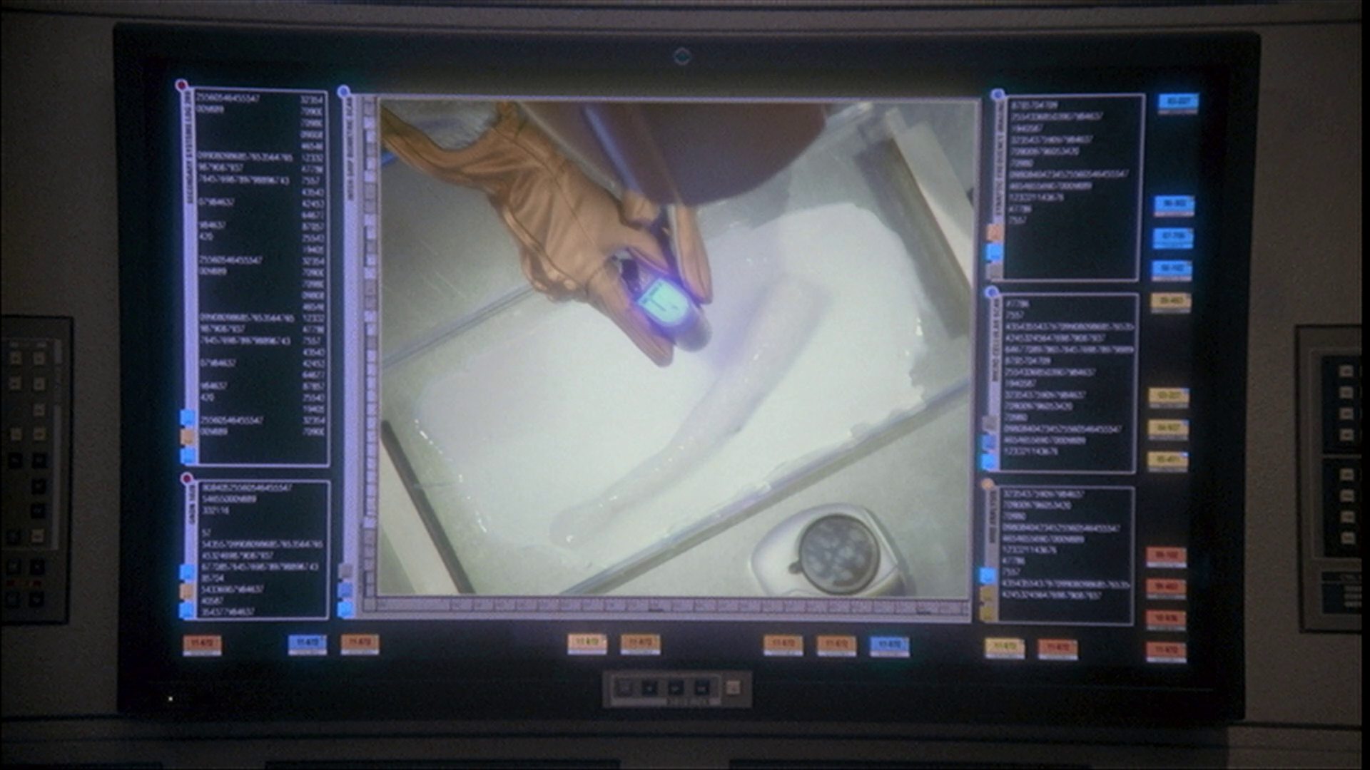 extant_StarTrek_ENT_1x22-VoxSola_1434.jpg