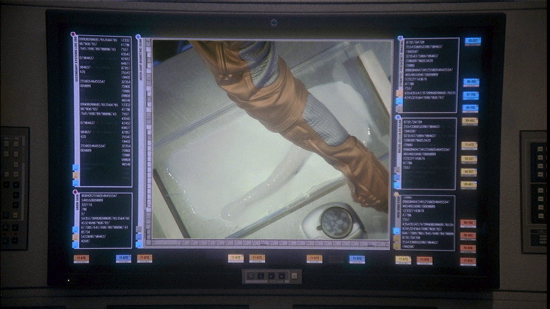 extant_StarTrek_ENT_1x22-VoxSola_1447.jpg