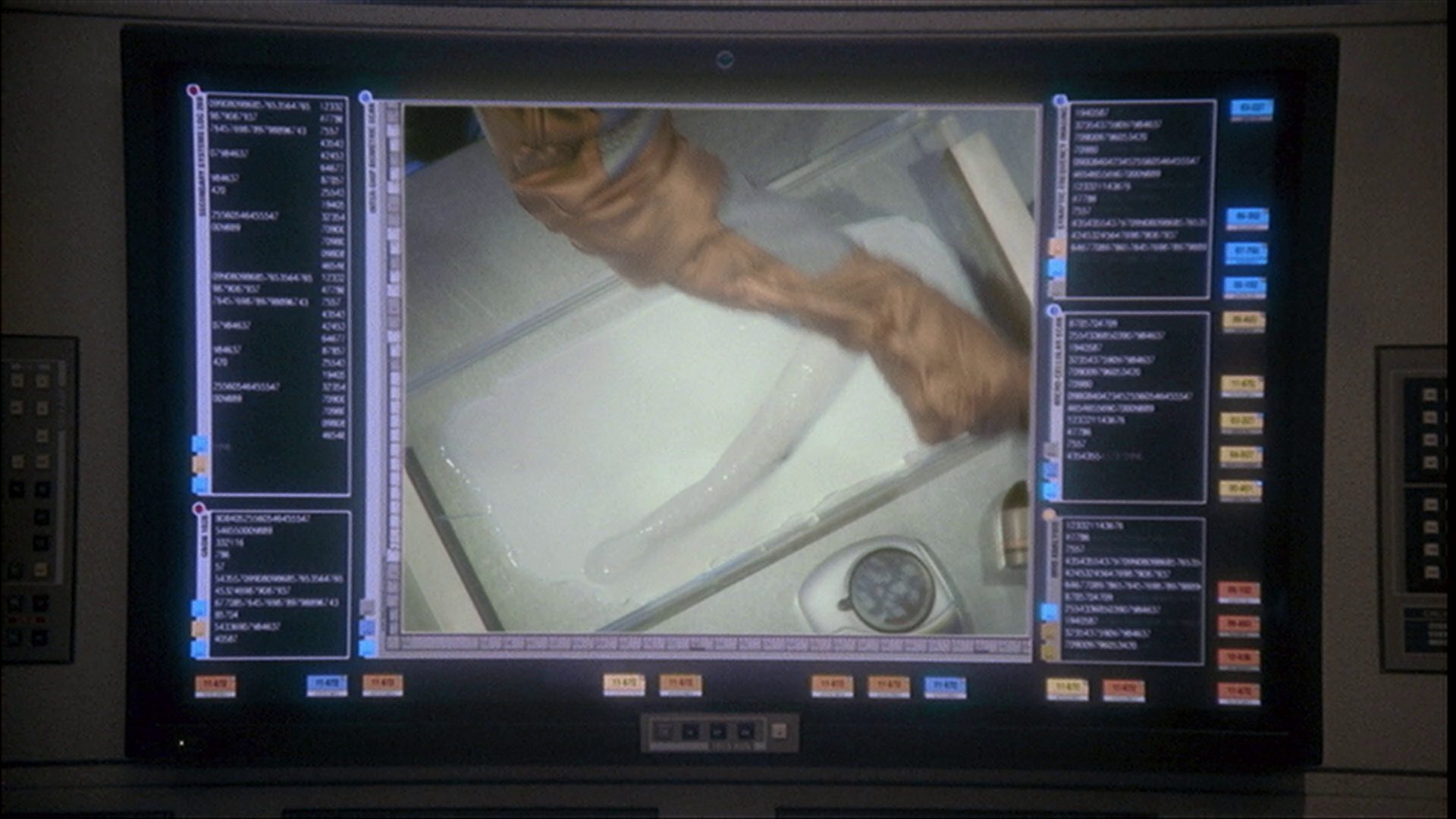 extant_StarTrek_ENT_1x22-VoxSola_1448.jpg