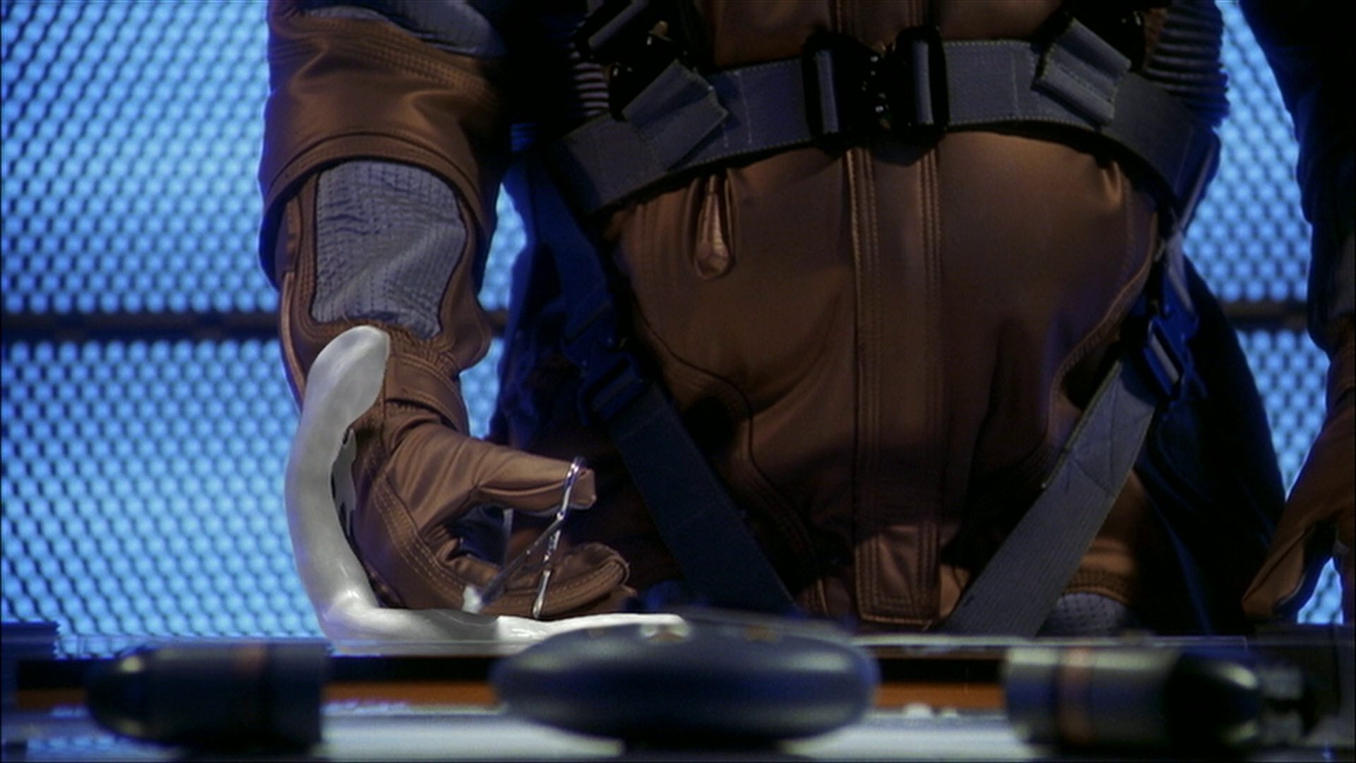 extant_StarTrek_ENT_1x22-VoxSola_1467.jpg