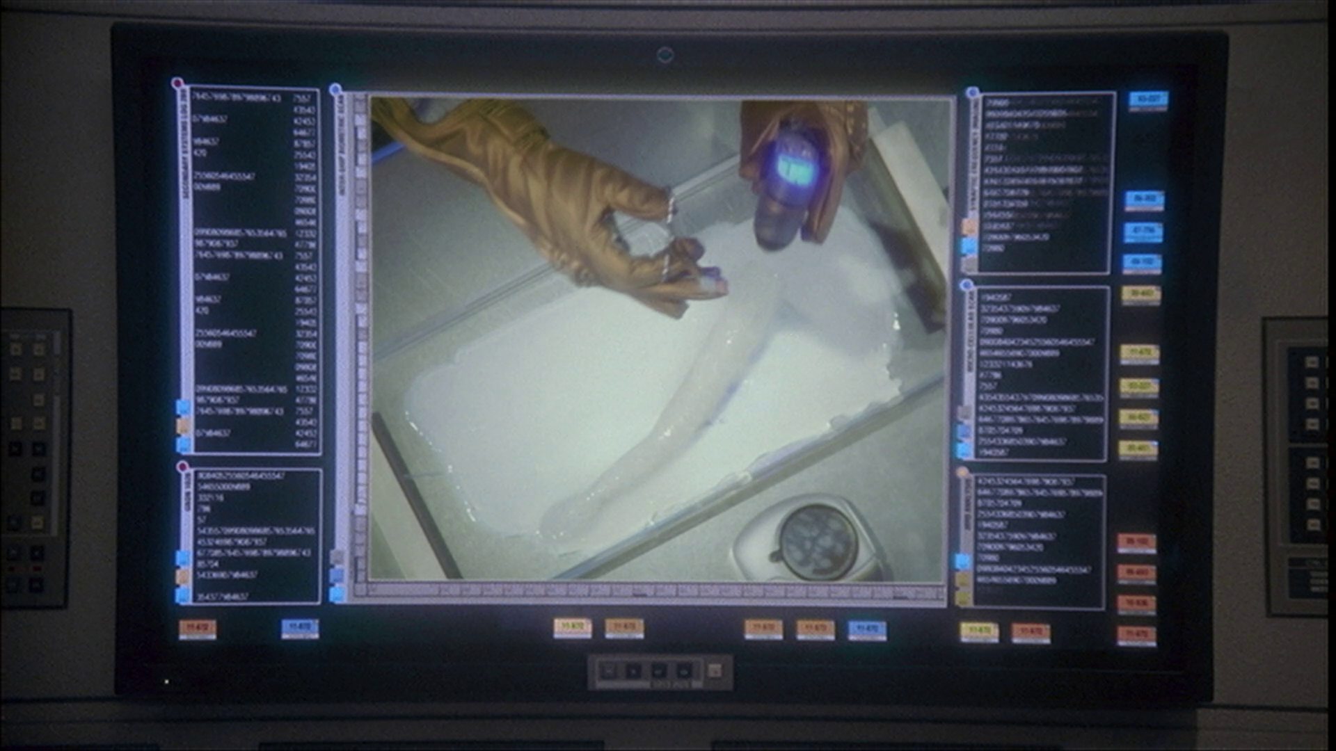 extant_StarTrek_ENT_1x22-VoxSola_1481.jpg