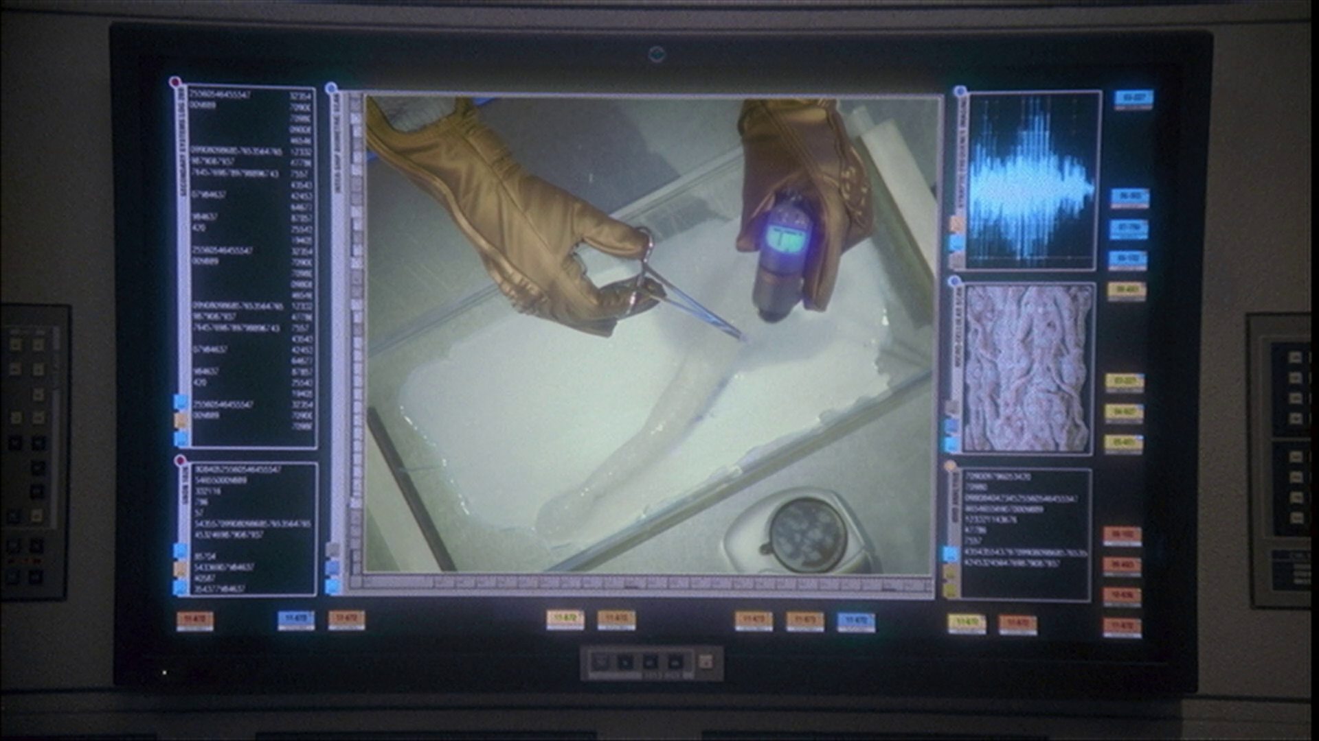 extant_StarTrek_ENT_1x22-VoxSola_1485.jpg