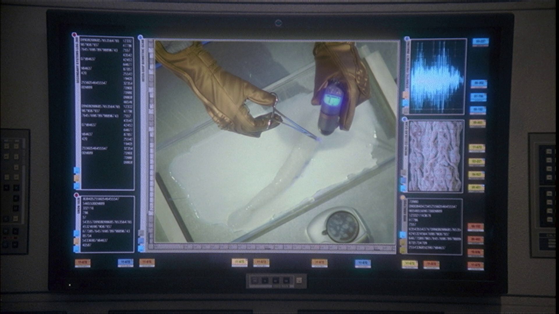 extant_StarTrek_ENT_1x22-VoxSola_1486.jpg