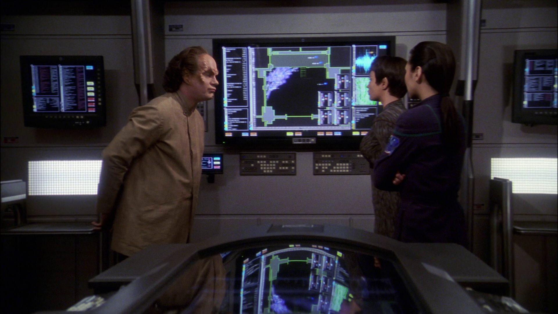 extant_StarTrek_ENT_1x22-VoxSola_1743.jpg