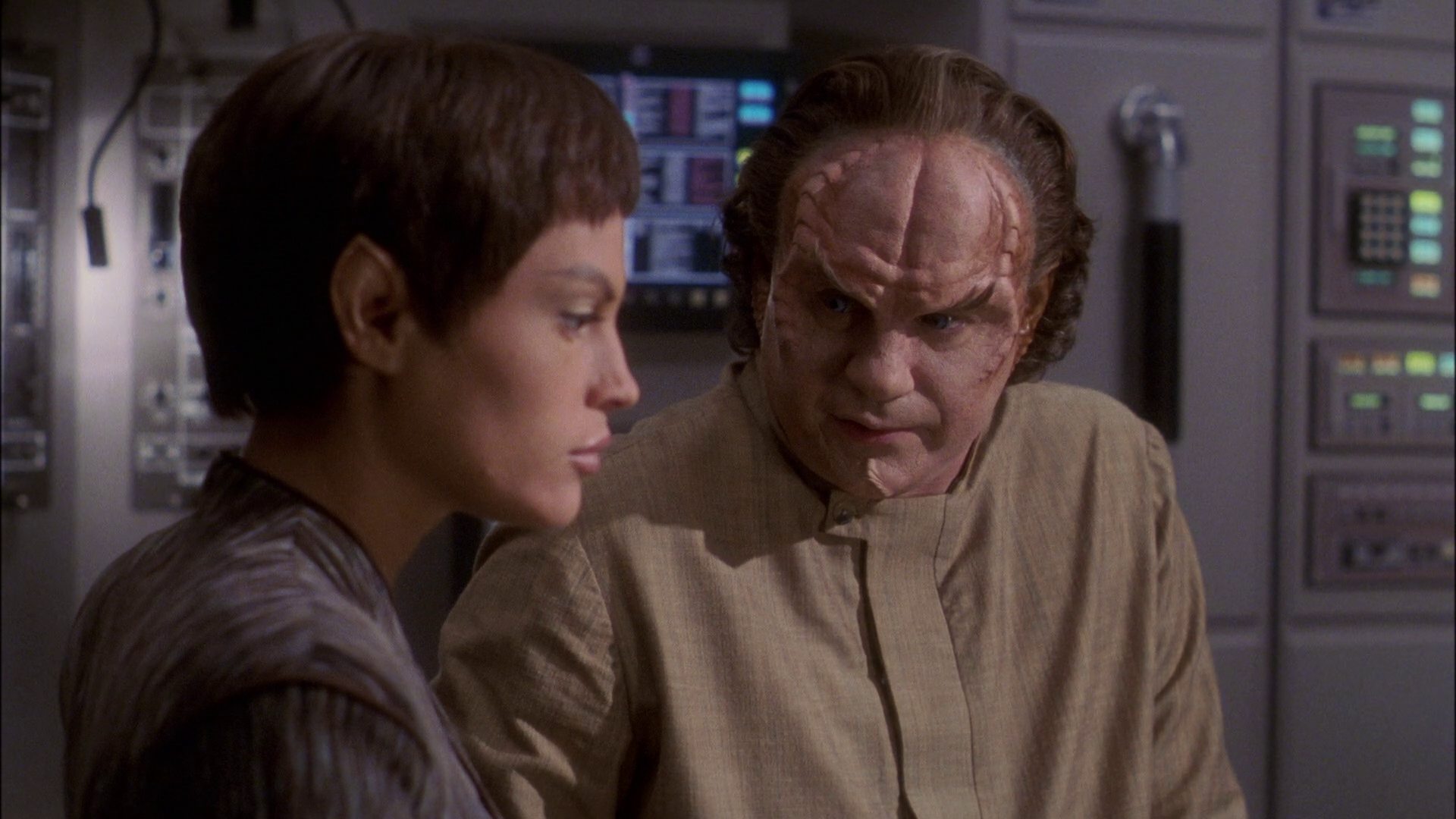 extant_StarTrek_ENT_1x22-VoxSola_1793.jpg