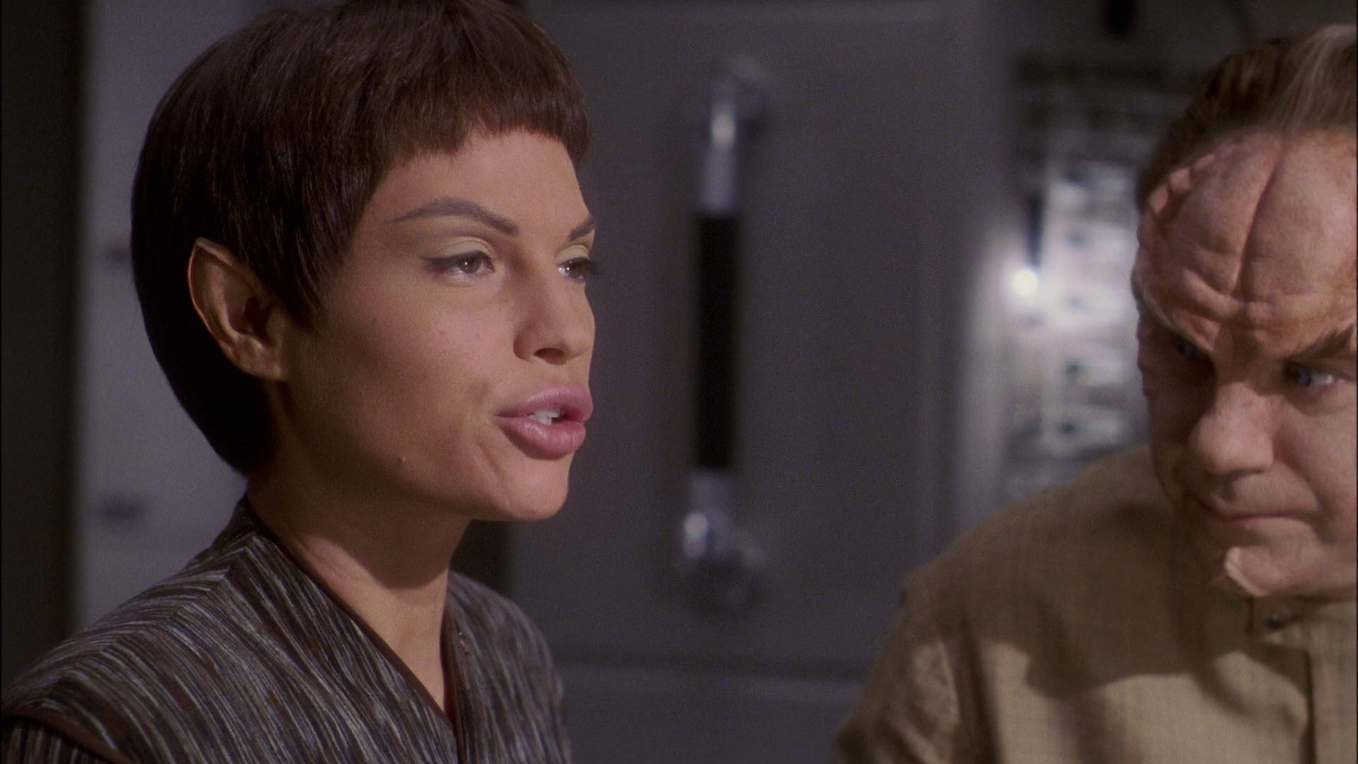 extant_StarTrek_ENT_1x22-VoxSola_1800.jpg