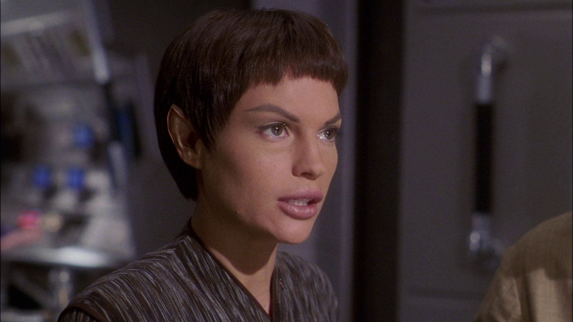extant_StarTrek_ENT_1x22-VoxSola_1804.jpg
