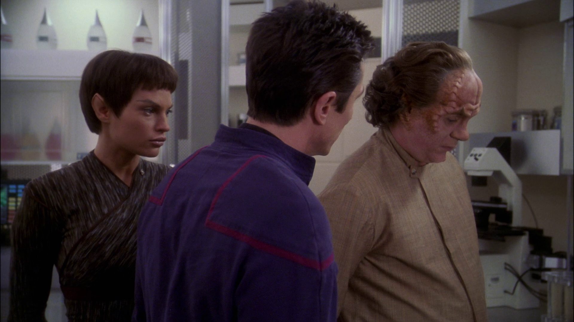 extant_StarTrek_ENT_1x22-VoxSola_1881.jpg