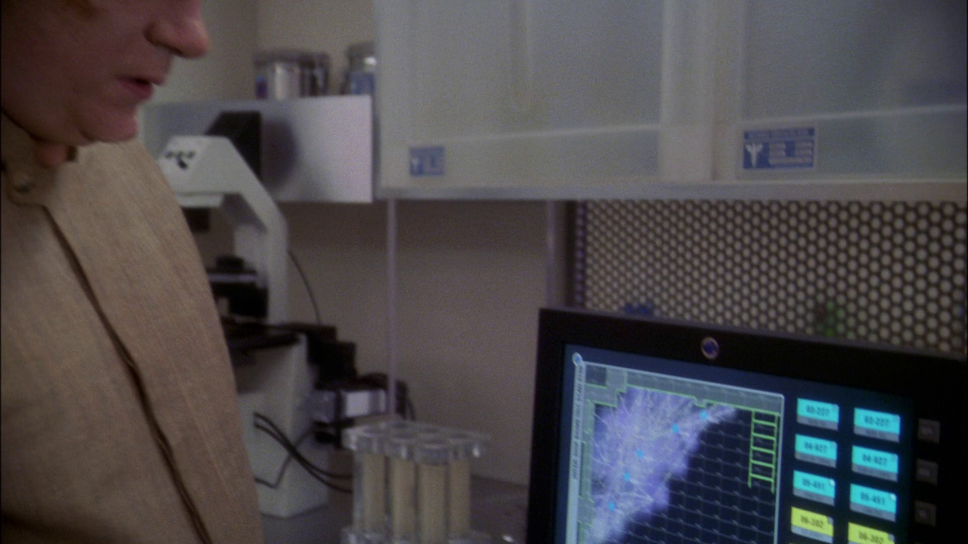 extant_StarTrek_ENT_1x22-VoxSola_1889.jpg
