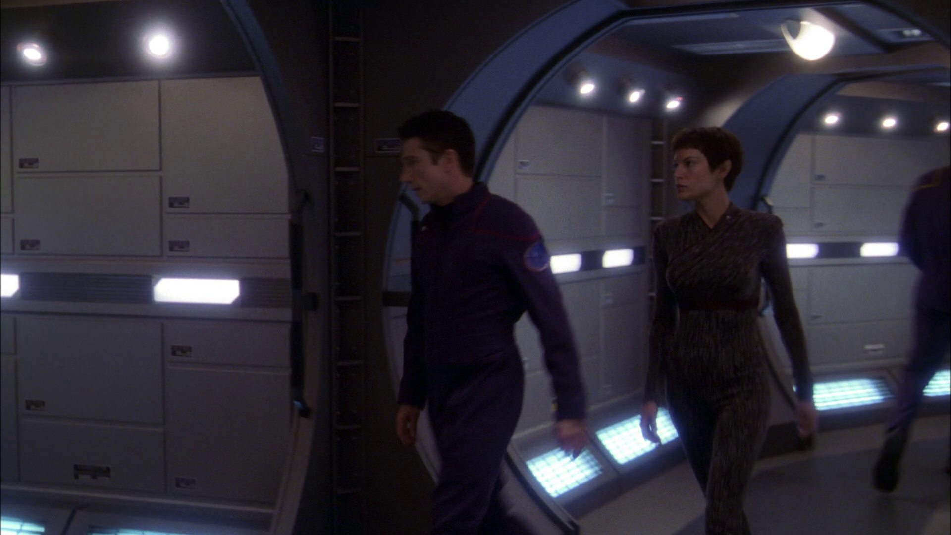 extant_StarTrek_ENT_1x22-VoxSola_1898.jpg