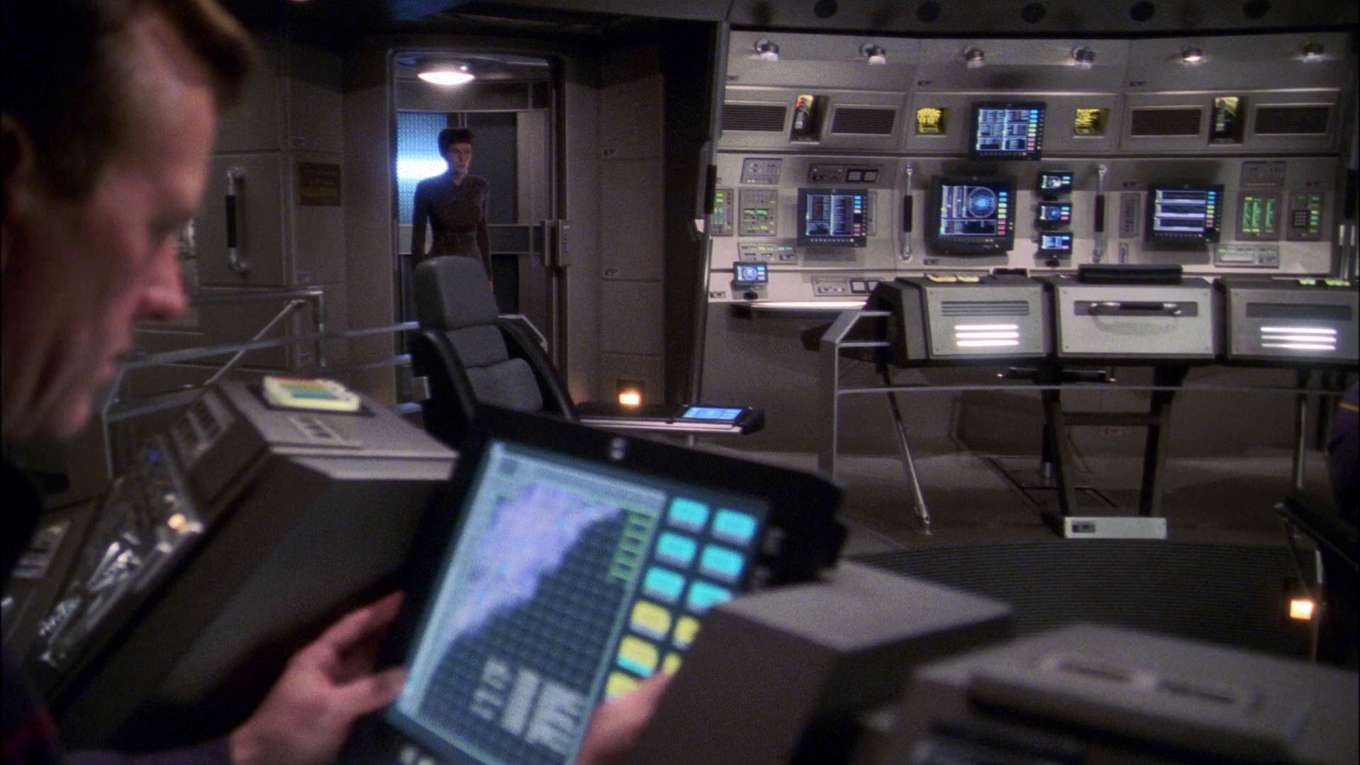 extant_StarTrek_ENT_1x22-VoxSola_1938.jpg