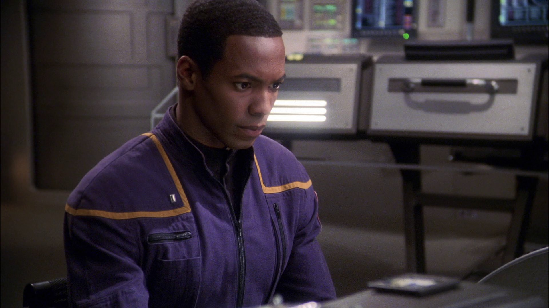 extant_StarTrek_ENT_1x22-VoxSola_1956.jpg