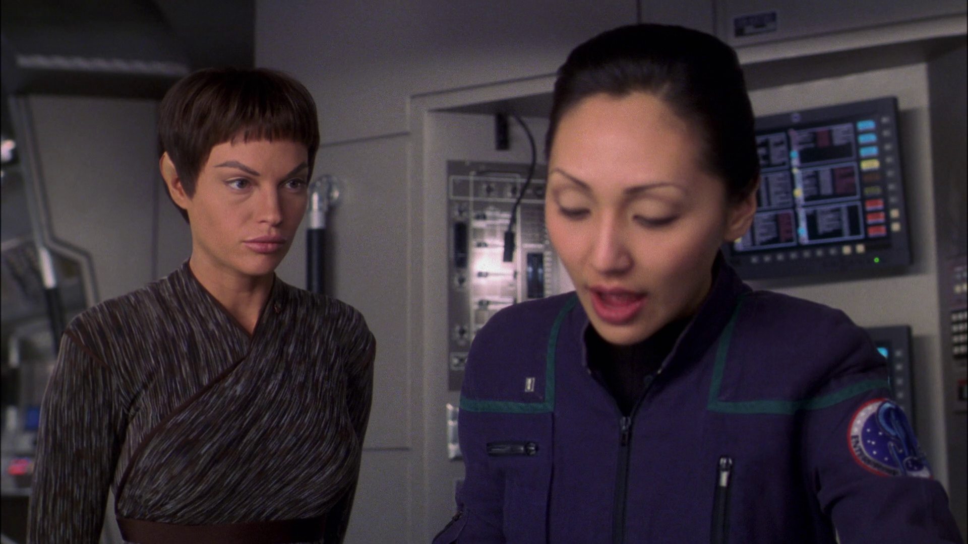 extant_StarTrek_ENT_1x22-VoxSola_2001.jpg