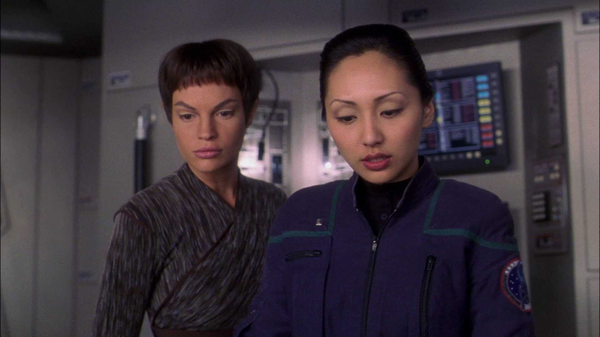 extant_StarTrek_ENT_1x22-VoxSola_2011.jpg