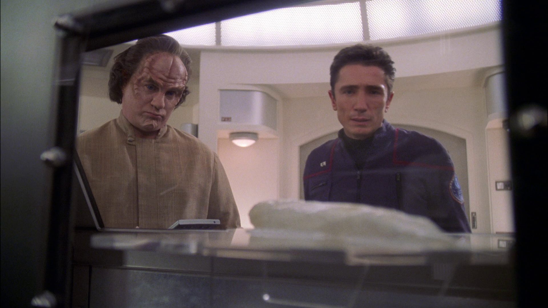 extant_StarTrek_ENT_1x22-VoxSola_2253.jpg