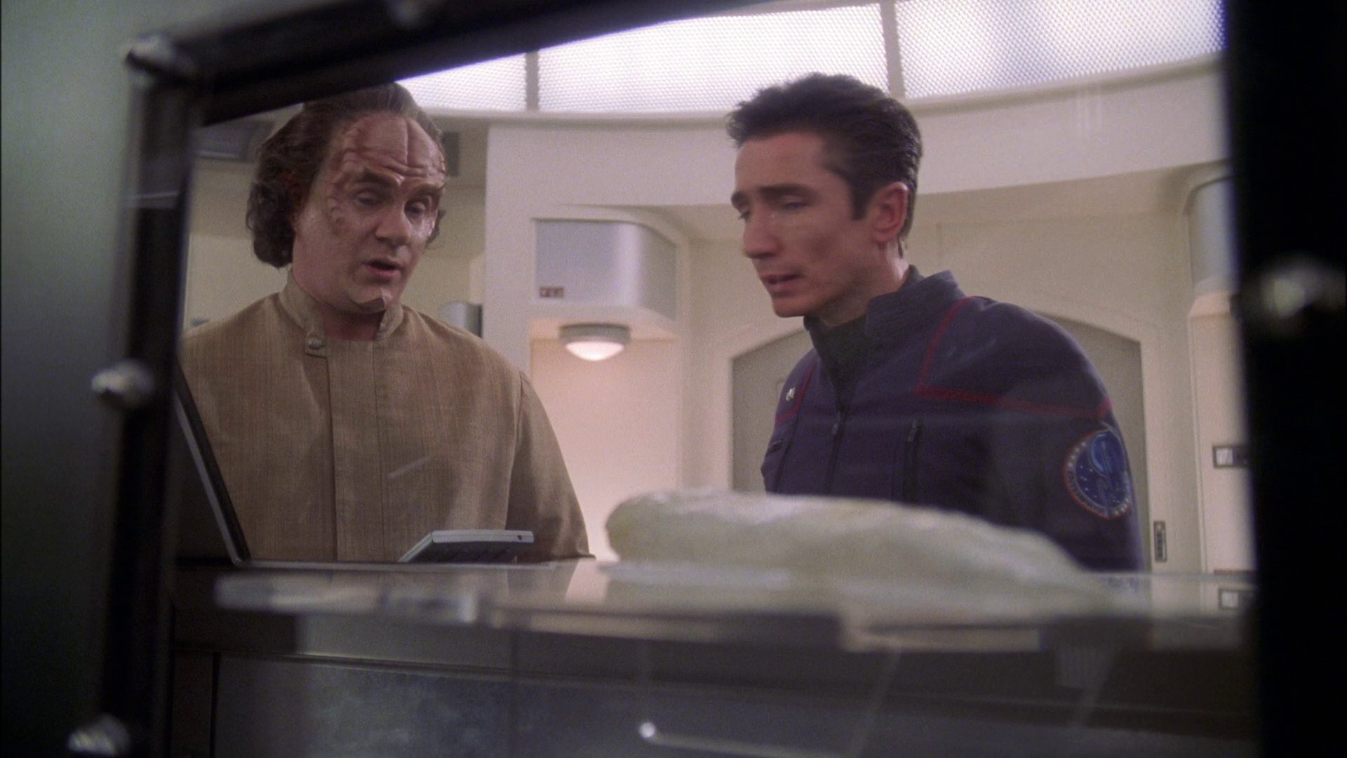 extant_StarTrek_ENT_1x22-VoxSola_2255.jpg
