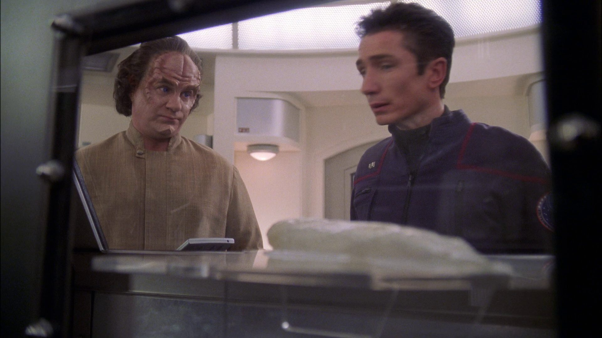 extant_StarTrek_ENT_1x22-VoxSola_2271.jpg